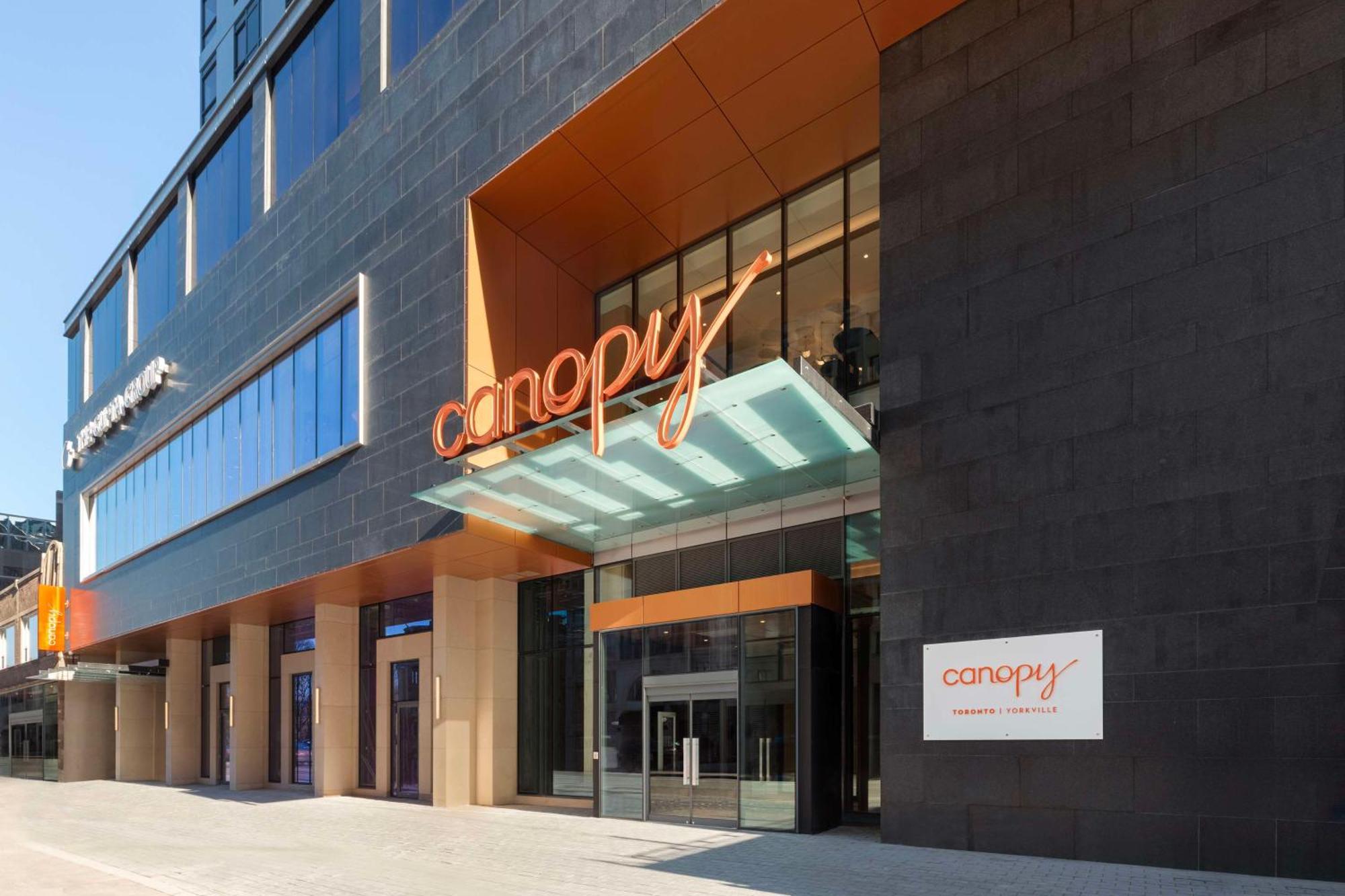 Canopy By Hilton Yorkville Hotel 4*