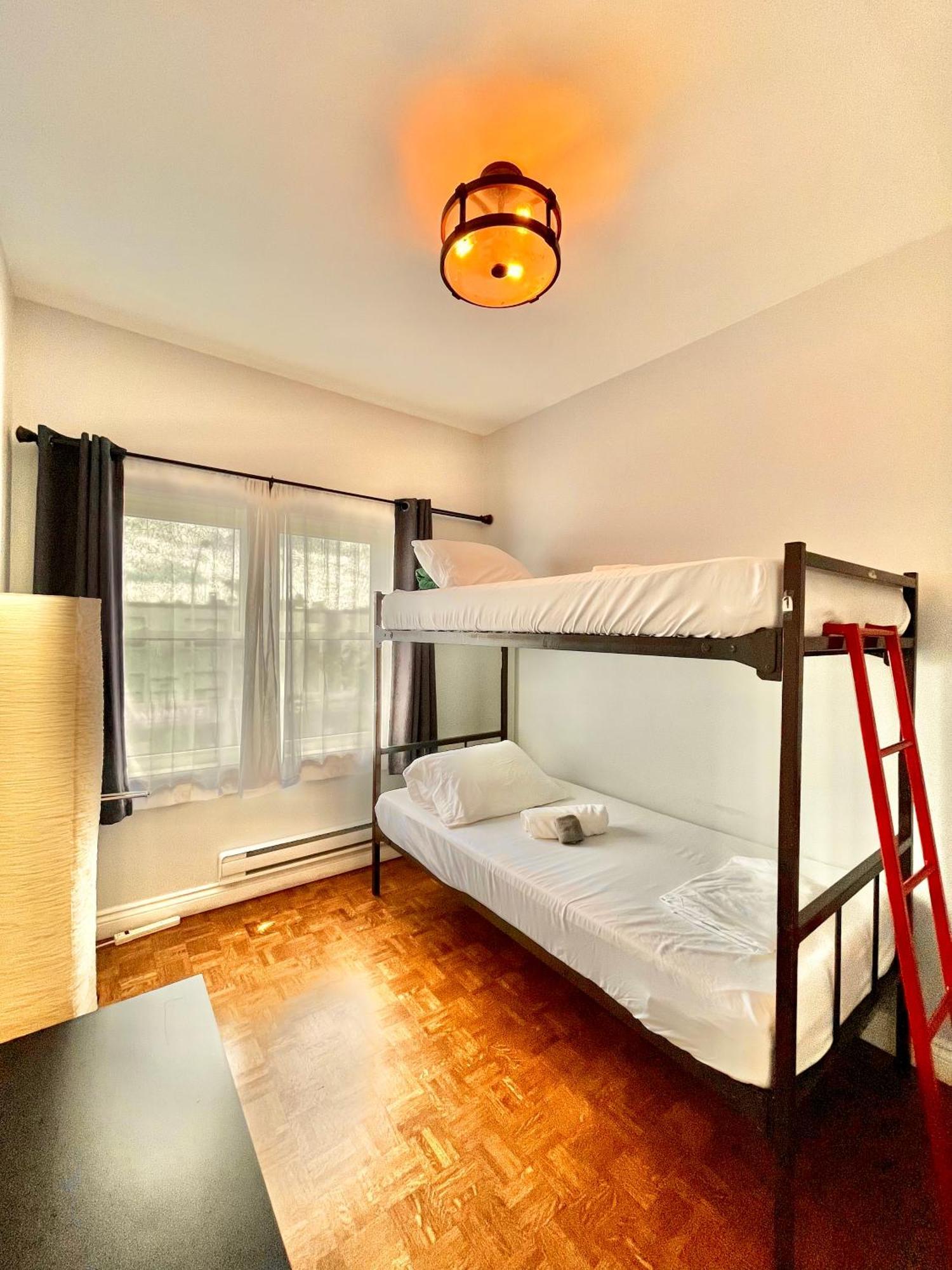 The Only Backpacker's (adults Only) 2* Toronto