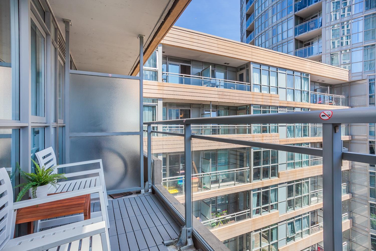 Cozy 2br Close To Cn Tower & Harbourfront