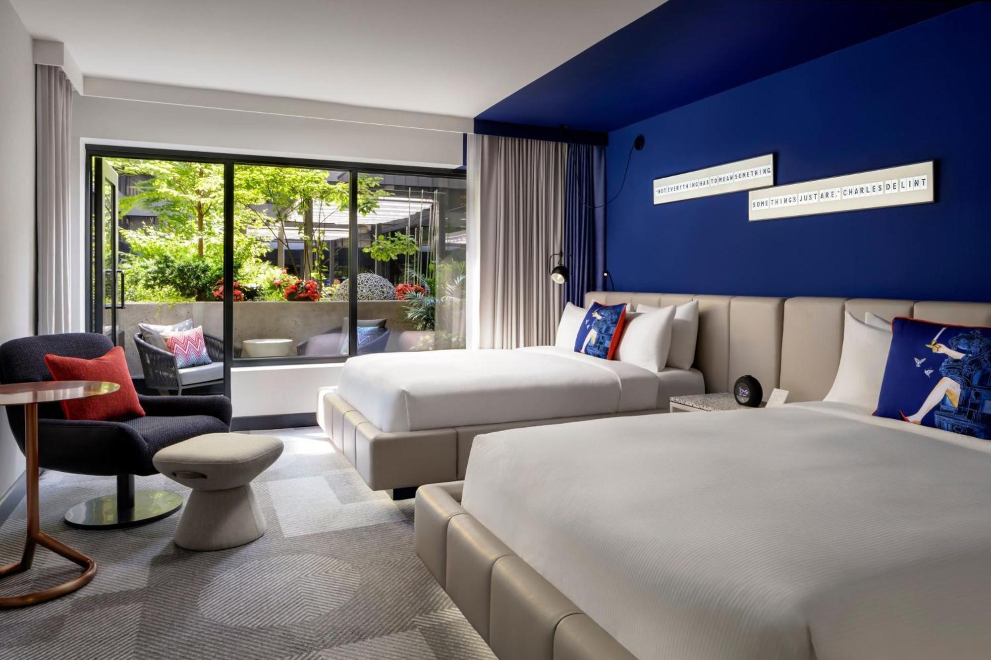 W Hotel 4*
