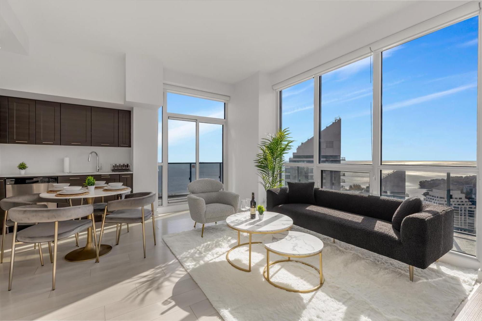 Apartment *luxury 2br-2ba, High Floor, Unobstructed Lake View* *