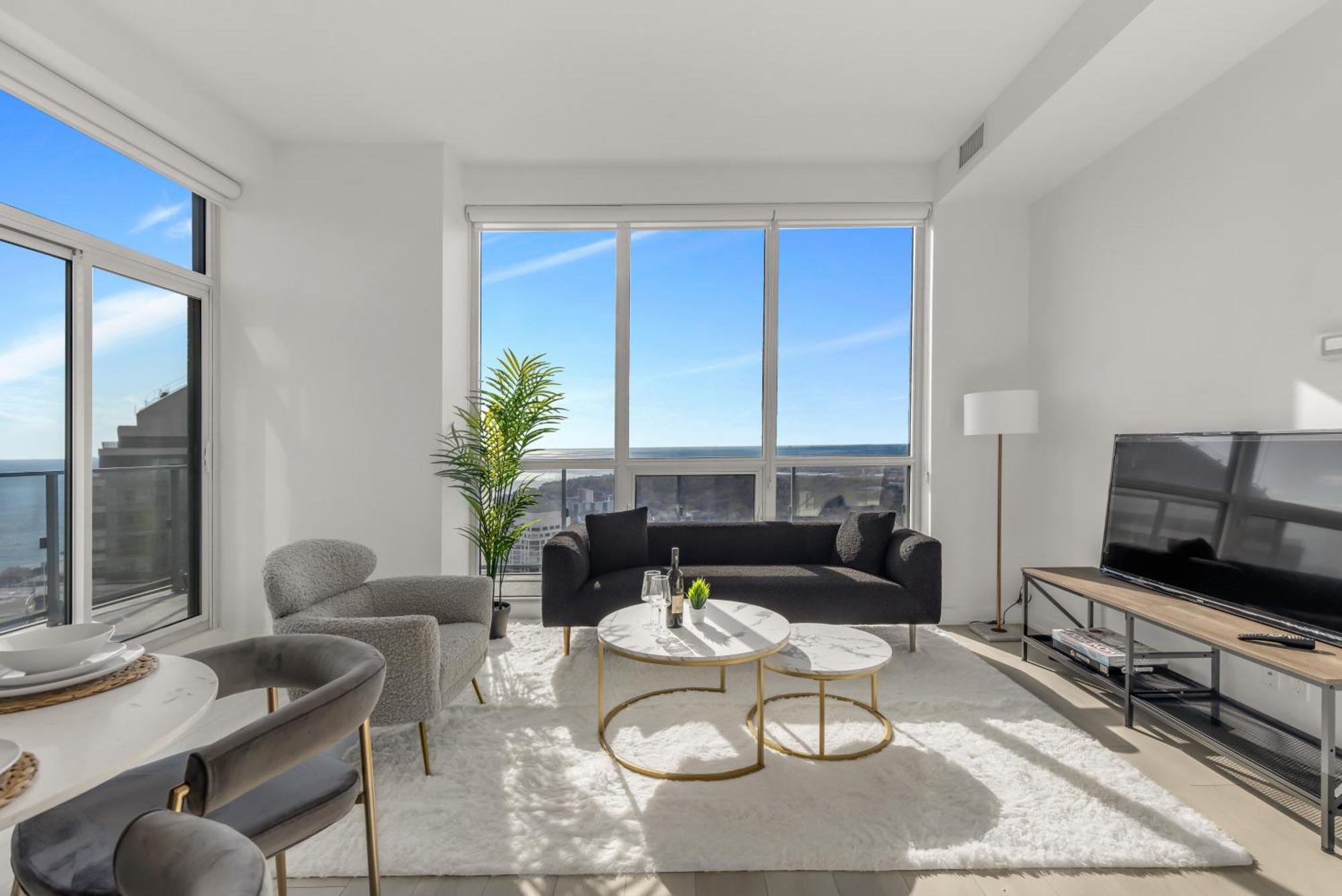 *luxury 2br-2ba, High Floor, Unobstructed Lake View* Apartment Toronto