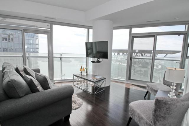 Apartment Presidential 2+1br Condo, Entertainment District Toronto