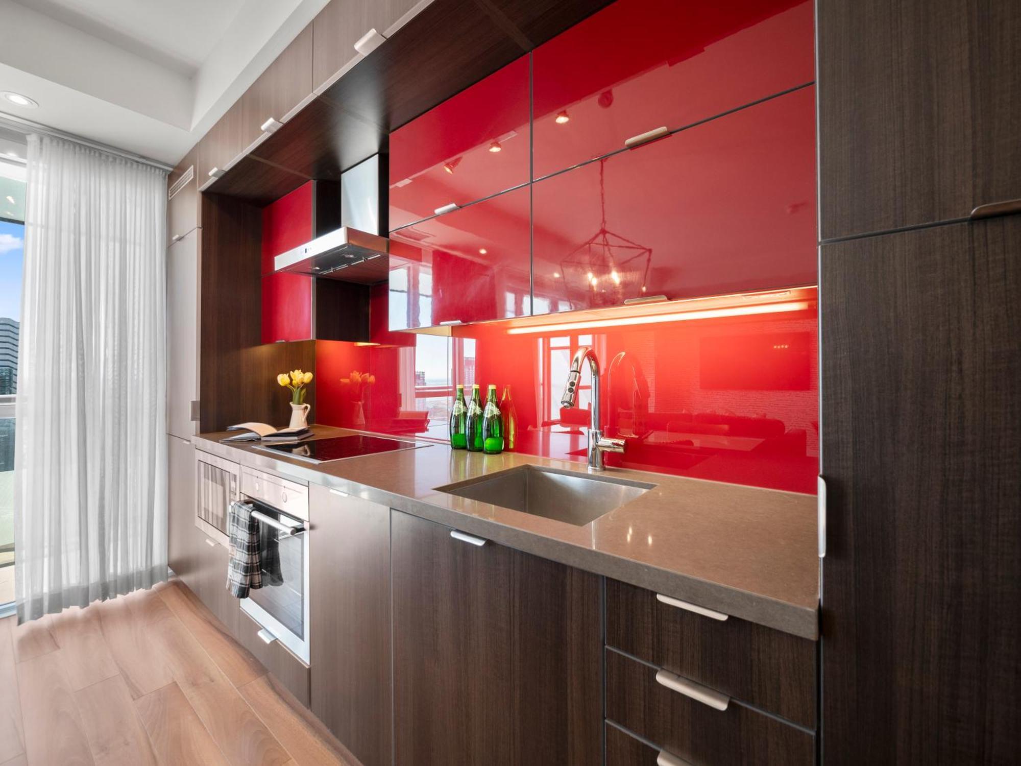 Stylish One Bedroom - Entertainment District Apartment