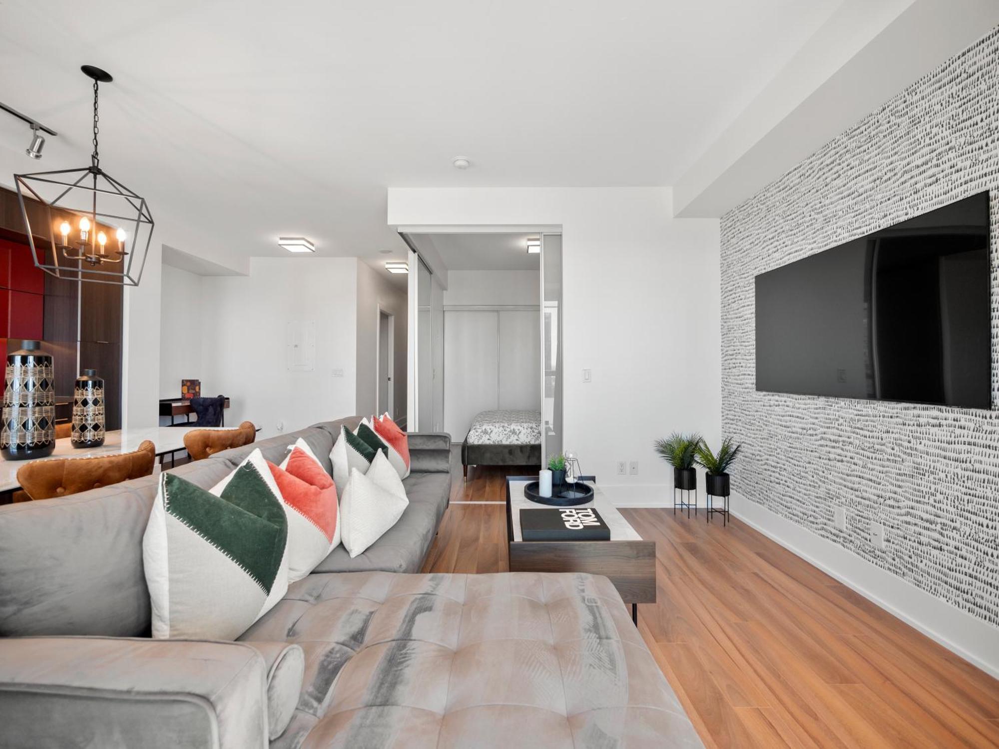 Stylish One Bedroom - Entertainment District *