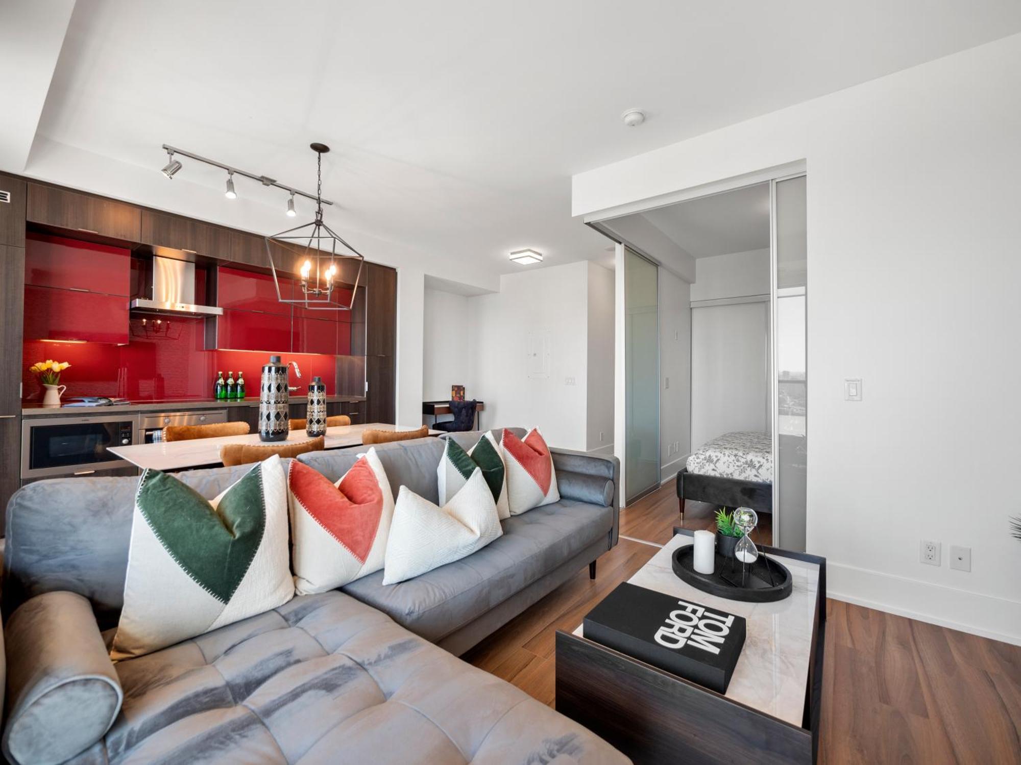 Stylish One Bedroom - Entertainment District
