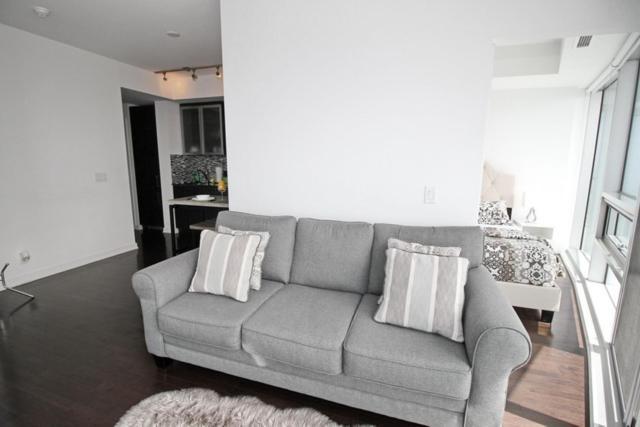 Apartment Presidential 2+1br Condo, Entertainment District *