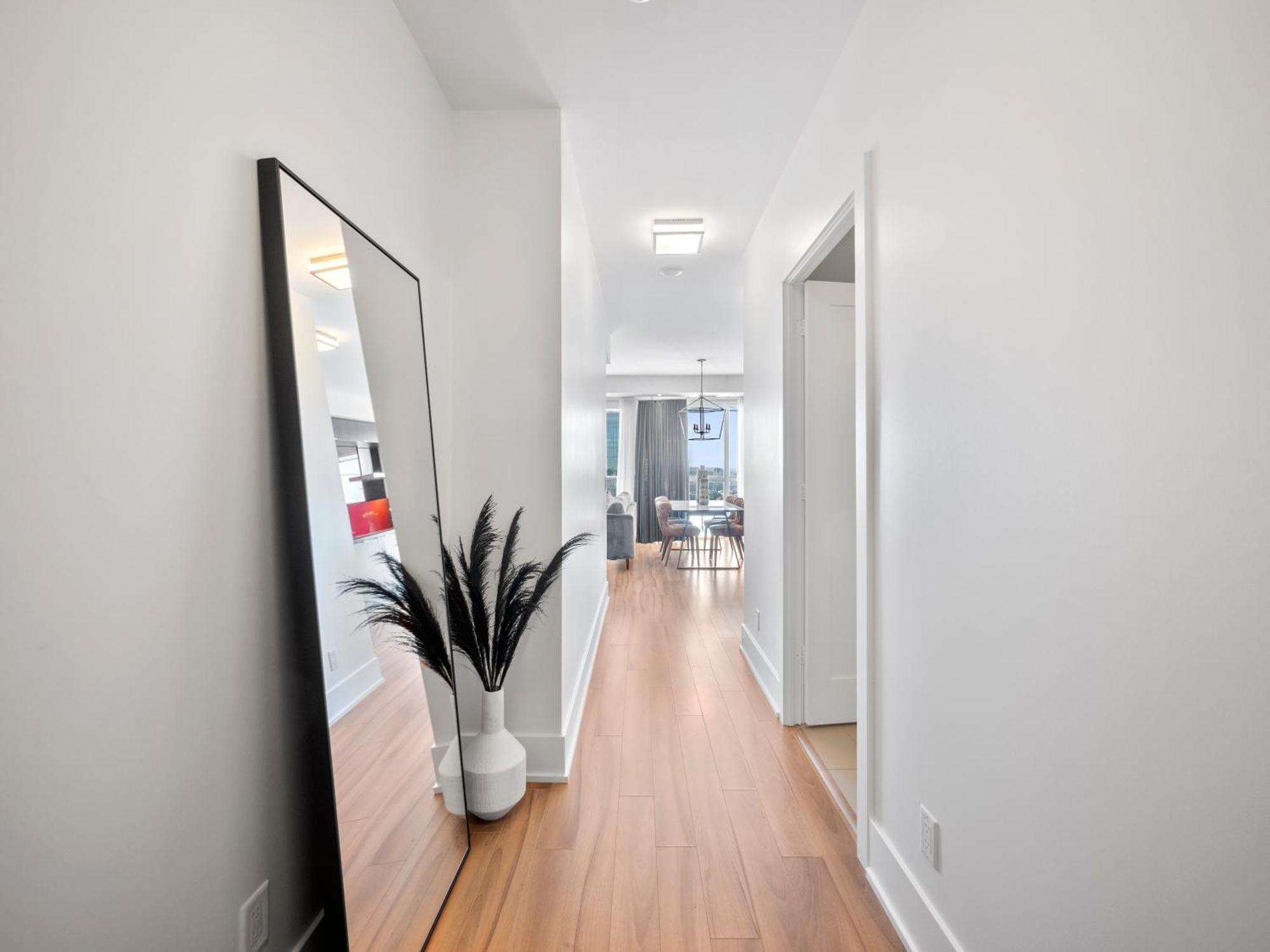 Stylish One Bedroom - Entertainment District Toronto