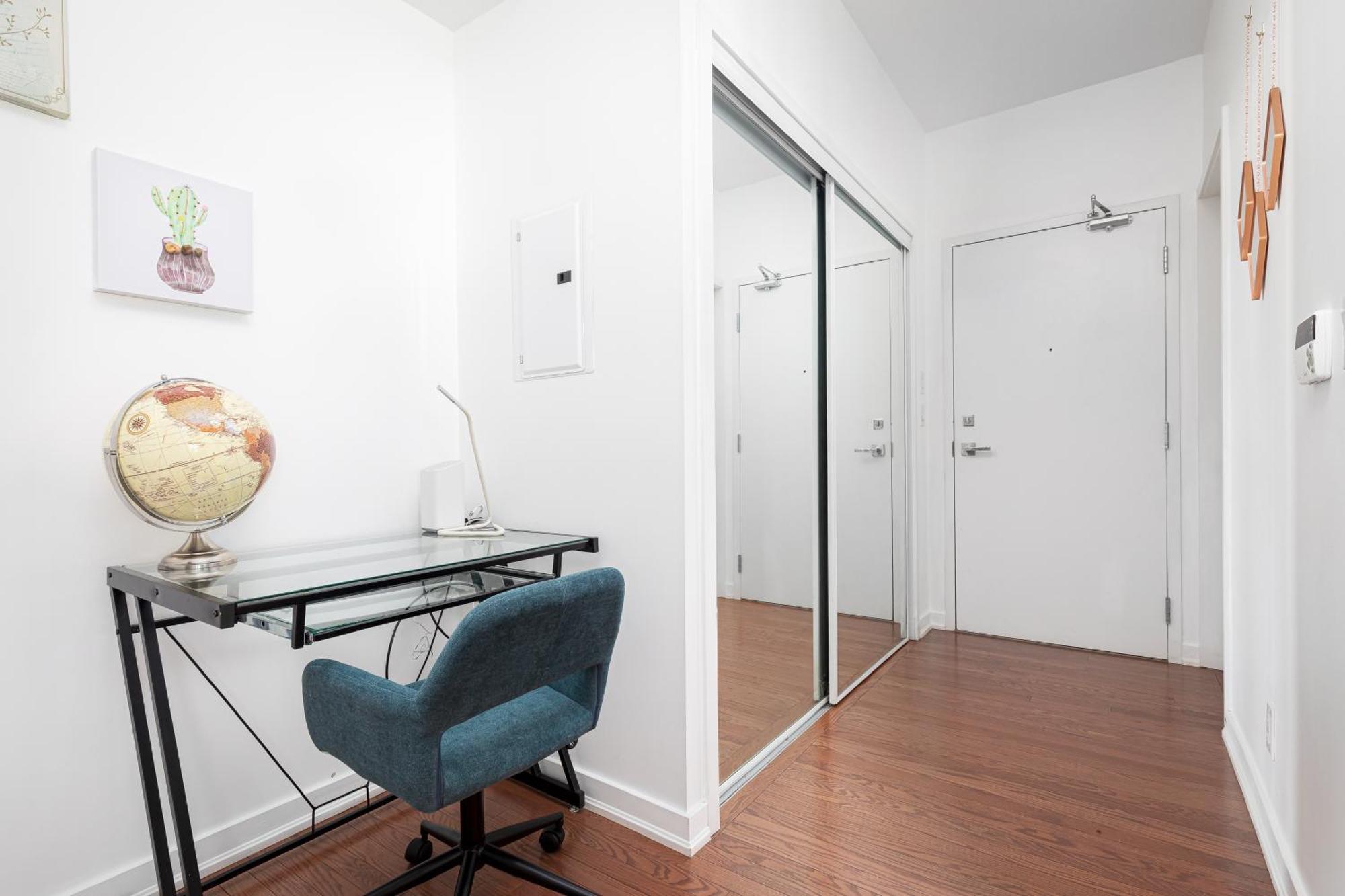 Apartment Downtown Near Cn Tower, Scotiabank Arena, Rogers Centre, Union Station