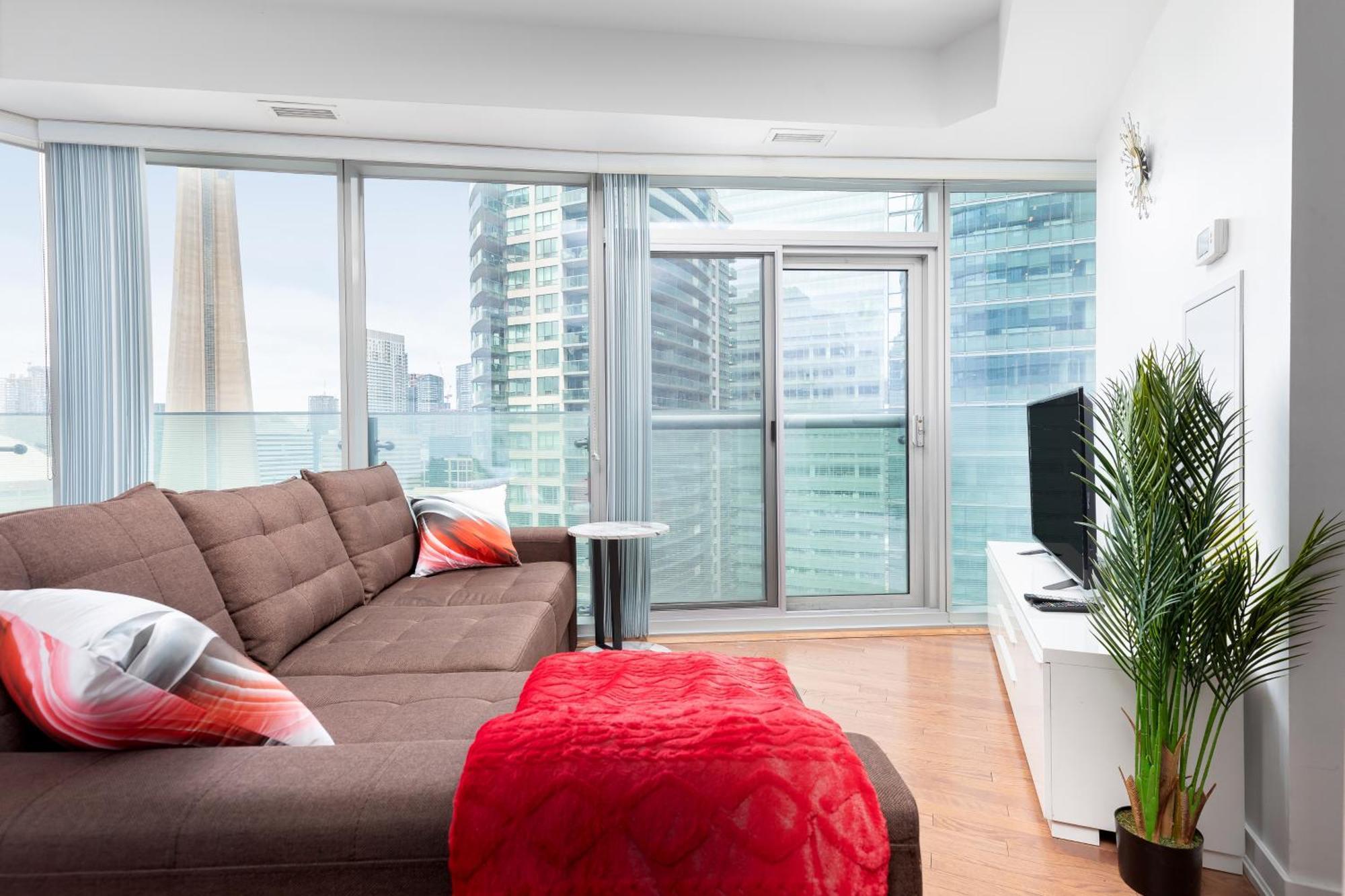 Downtown Near Cn Tower, Scotiabank Arena, Rogers Centre, Union Station Apartment *