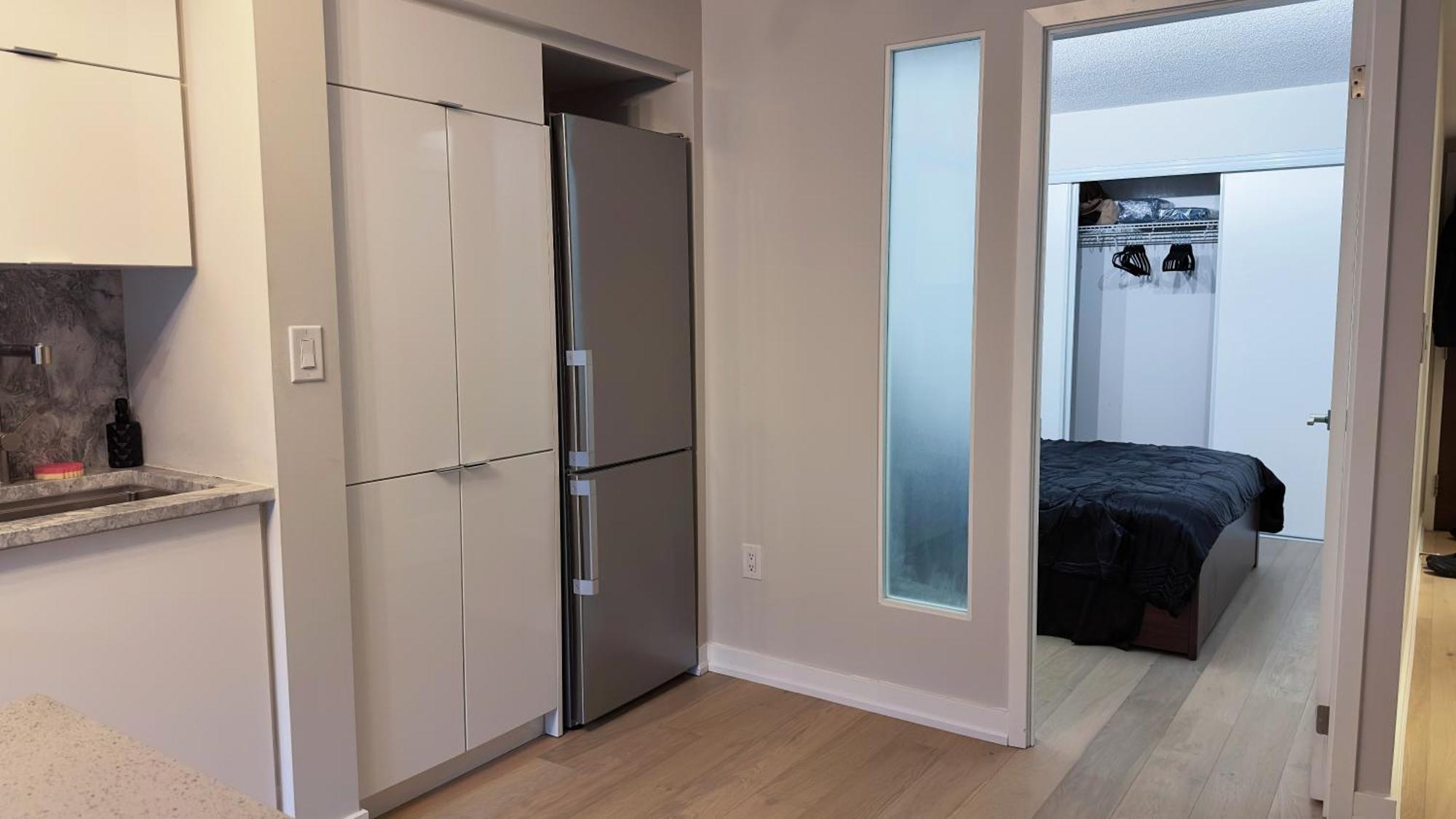 Downtown 2 Bedroom Gem With Free Parking Apartment *