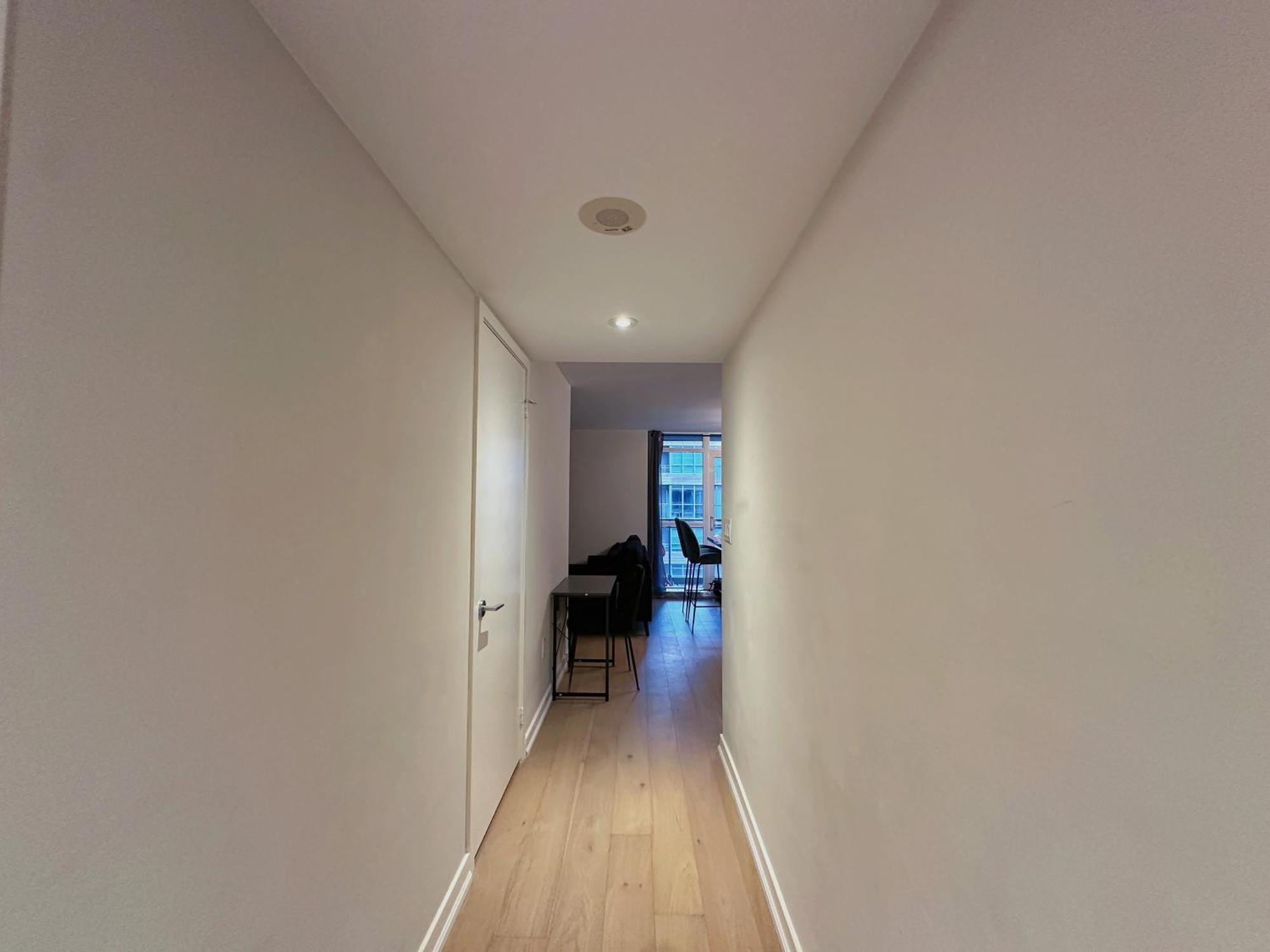 Apartment Downtown 2 Bedroom Gem With Free Parking