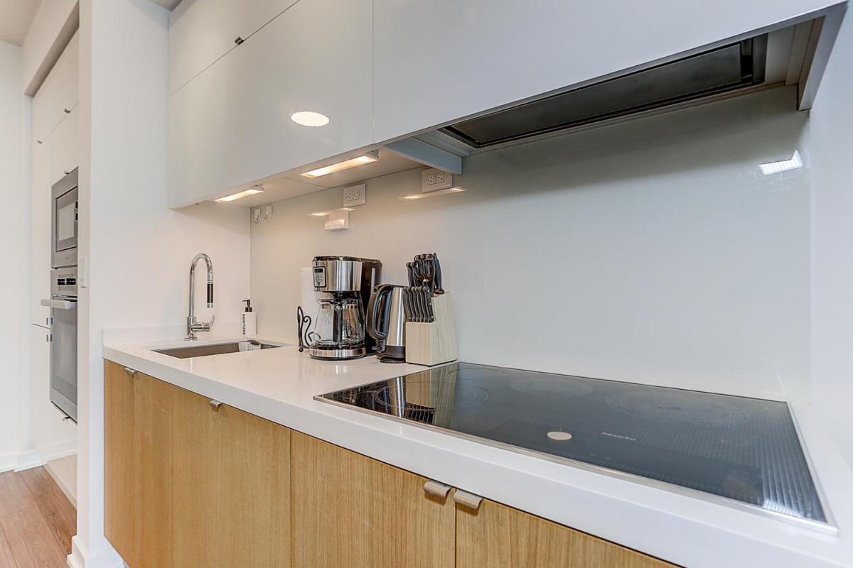 Lovely 2 Beds Central Apartment Toronto
