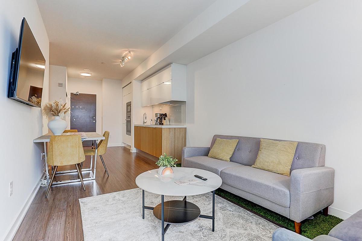 Lovely 2 Beds Central * Toronto