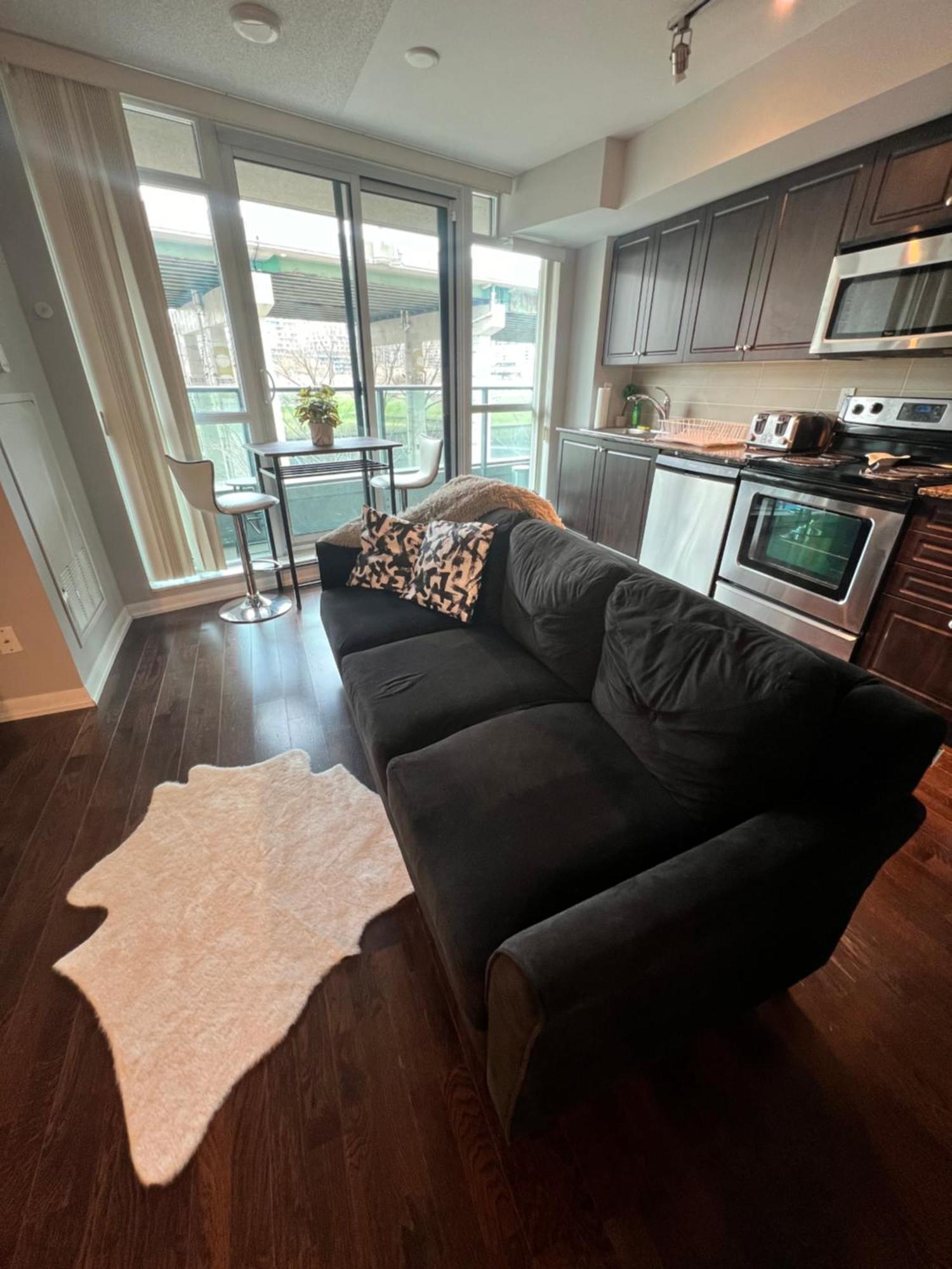 Downtown Cozy Apartment Toronto