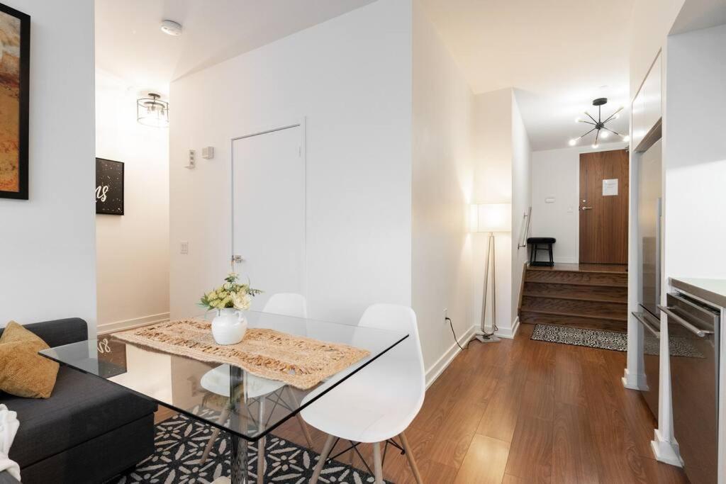 Apartment Luxe 2 Bed Downtown Near Waterfront *