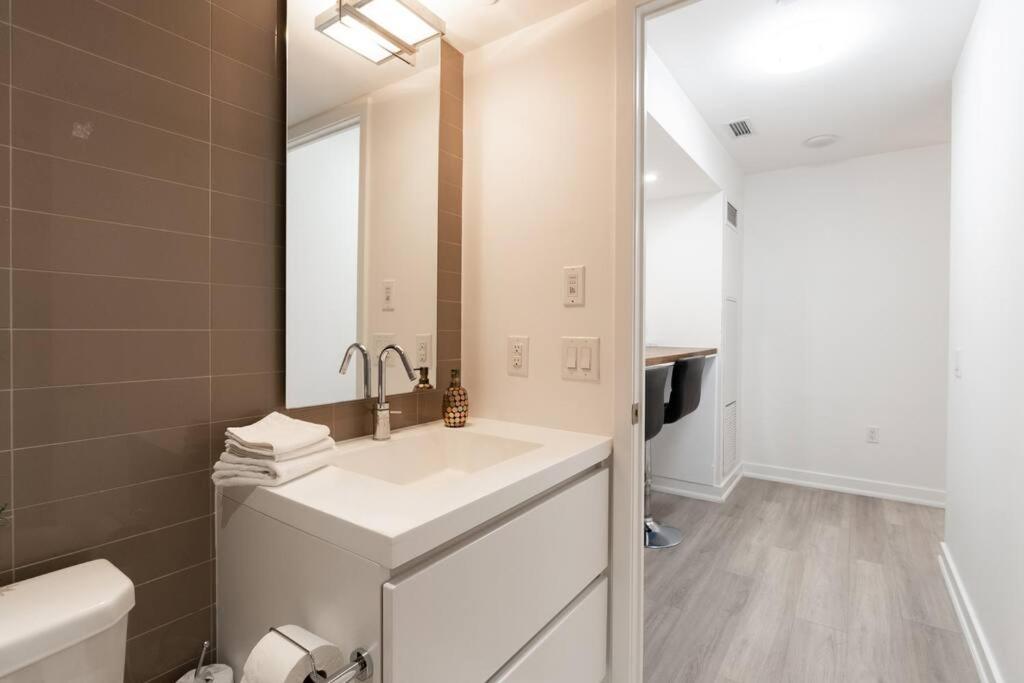 Apartment Luxe 2 Bed Downtown Near Waterfront