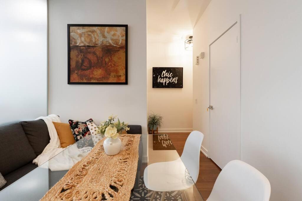 Apartment Luxe 2 Bed Downtown Near Waterfront Toronto