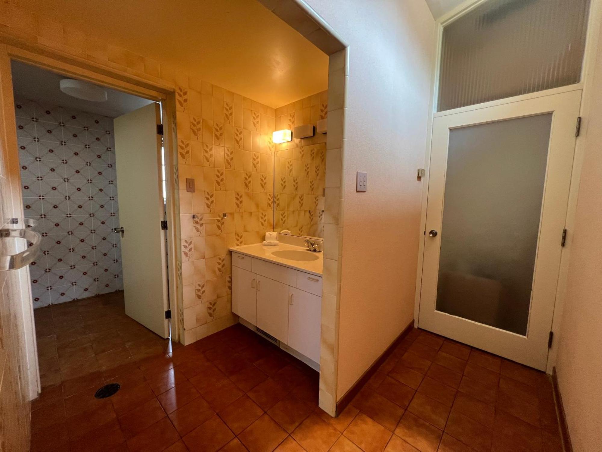 Vihome-368- Quiet House Near Bayview Village And Subway *
