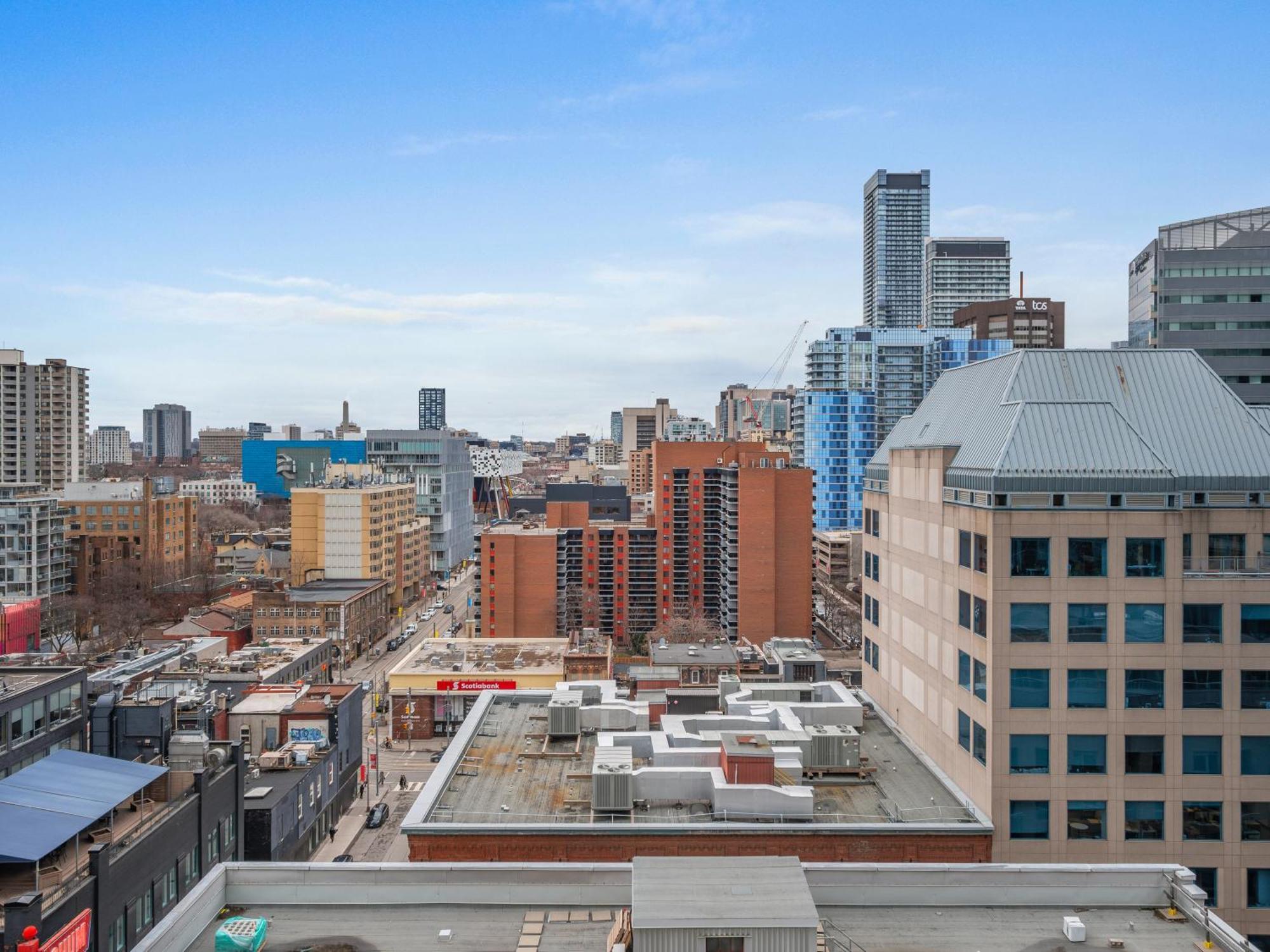 The Merrion - Toronto's Entertainment District