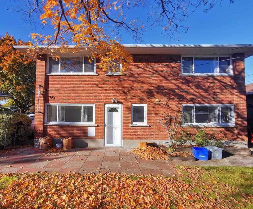 Wishing Well 2-bedrooms Cozy Apartment Toronto