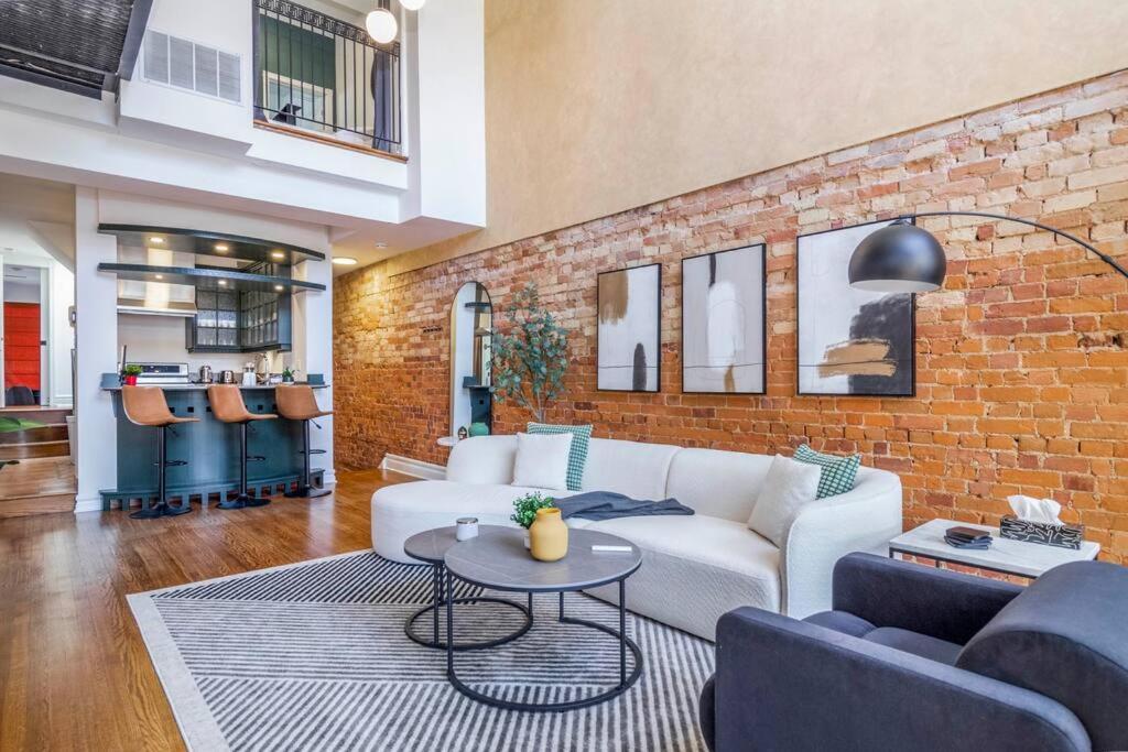 New-york Style Loft Apartment *