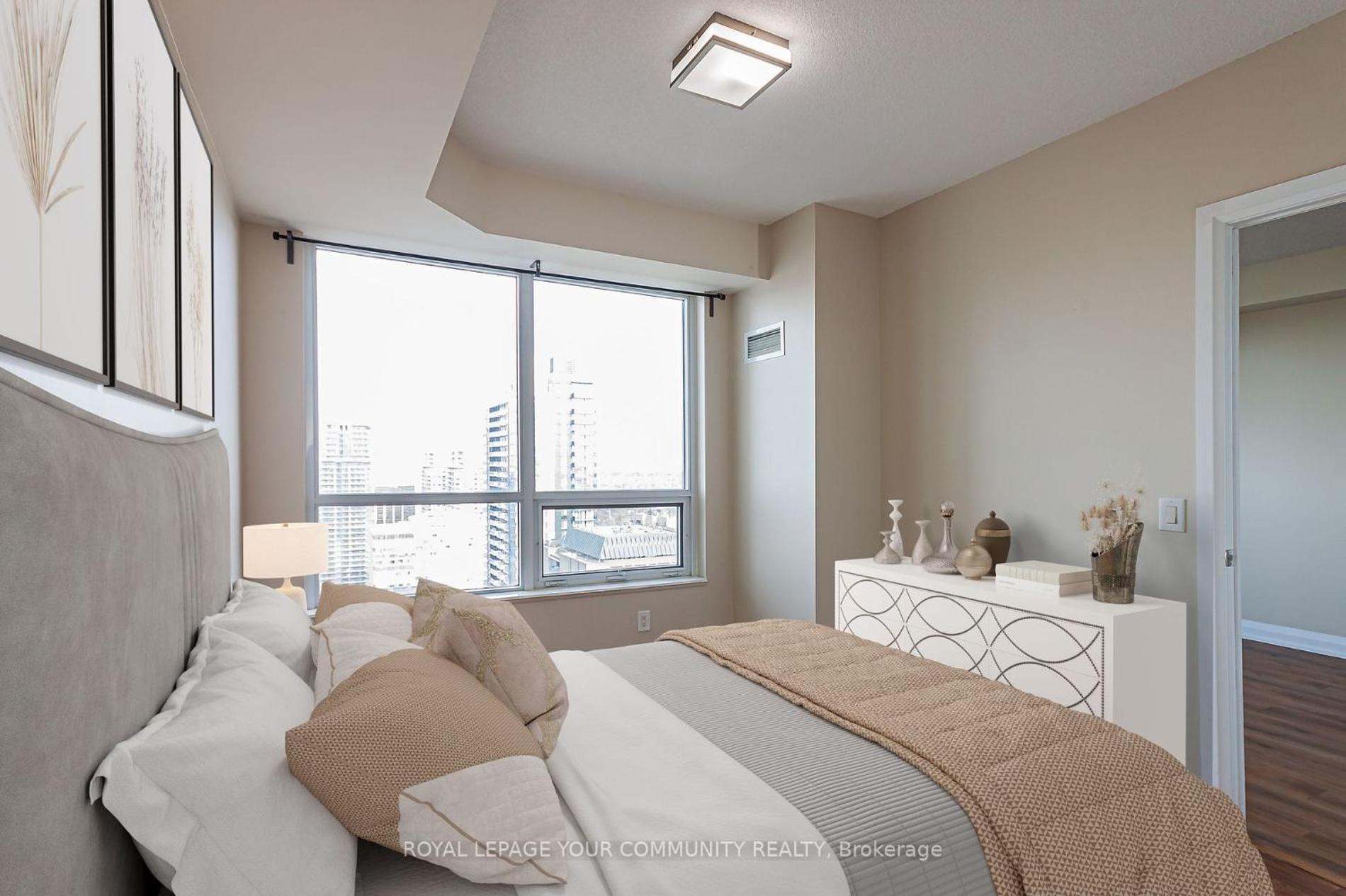 Delta Suites - North York * Toronto