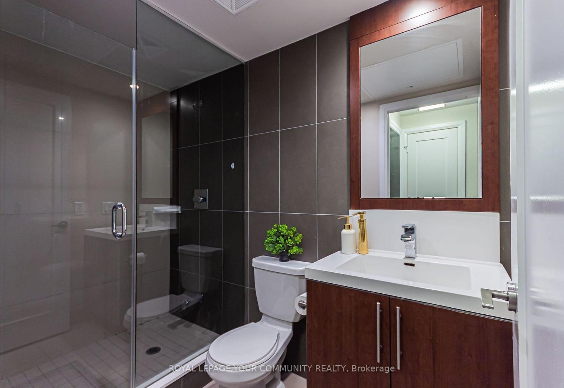 Delta Suites - North York Apartment Toronto