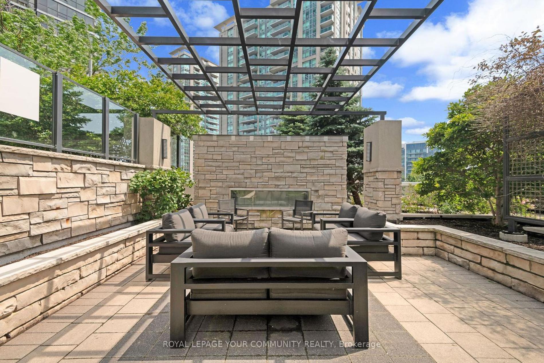 Delta Suites - North York Apartment Toronto