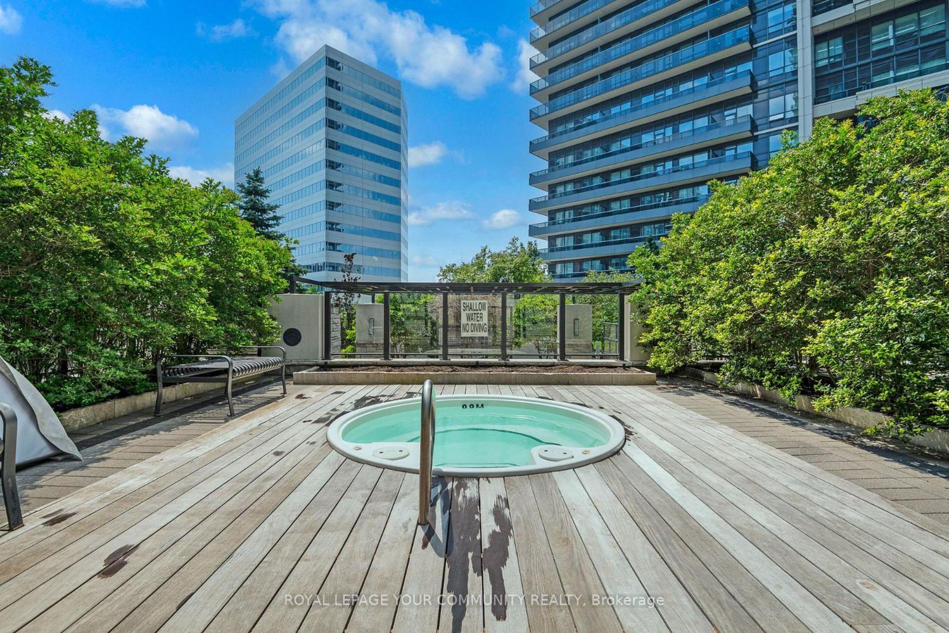 Apartment Delta Suites - North York