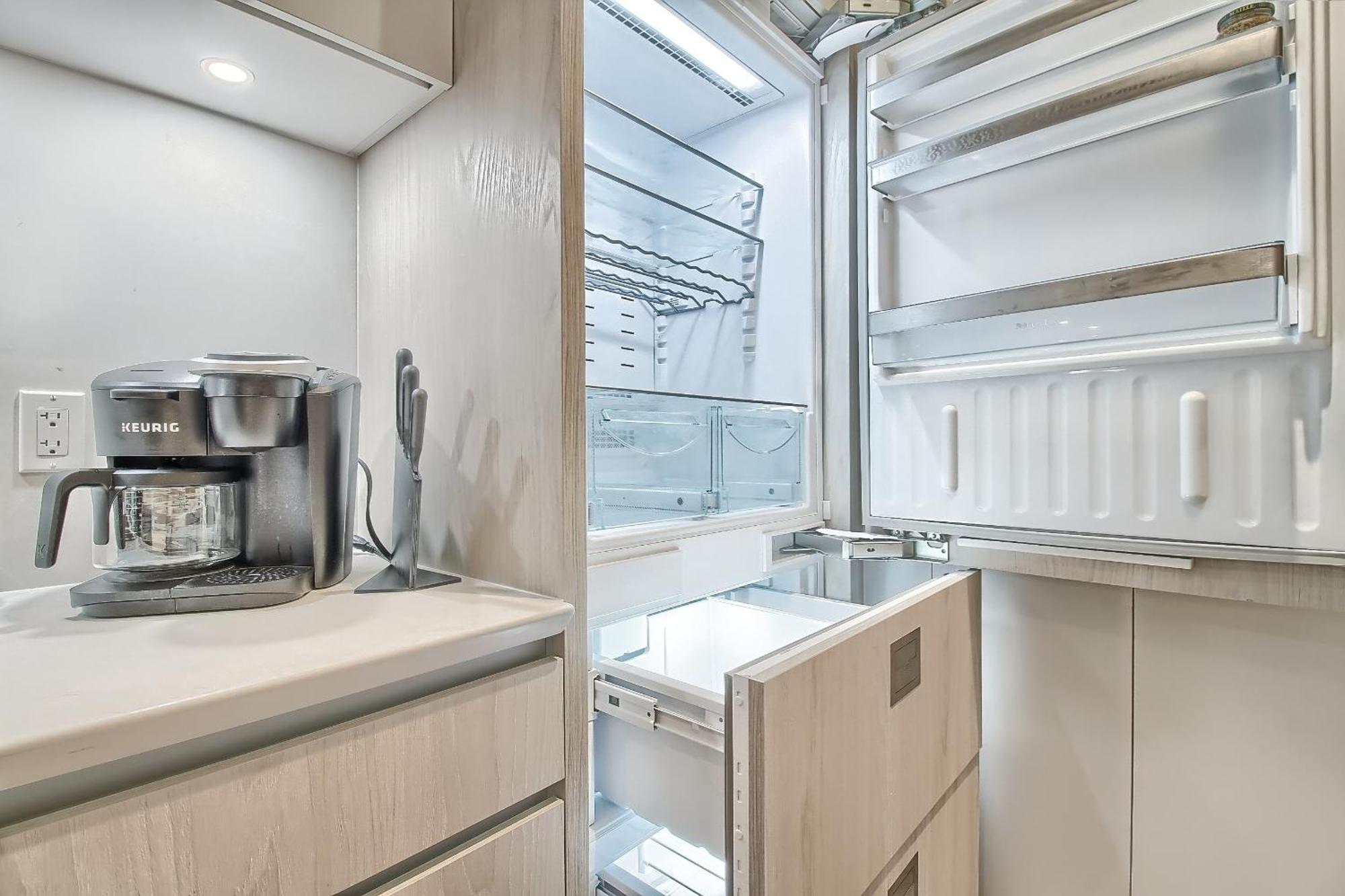 Luxury Townhouse In Downtown - Th1