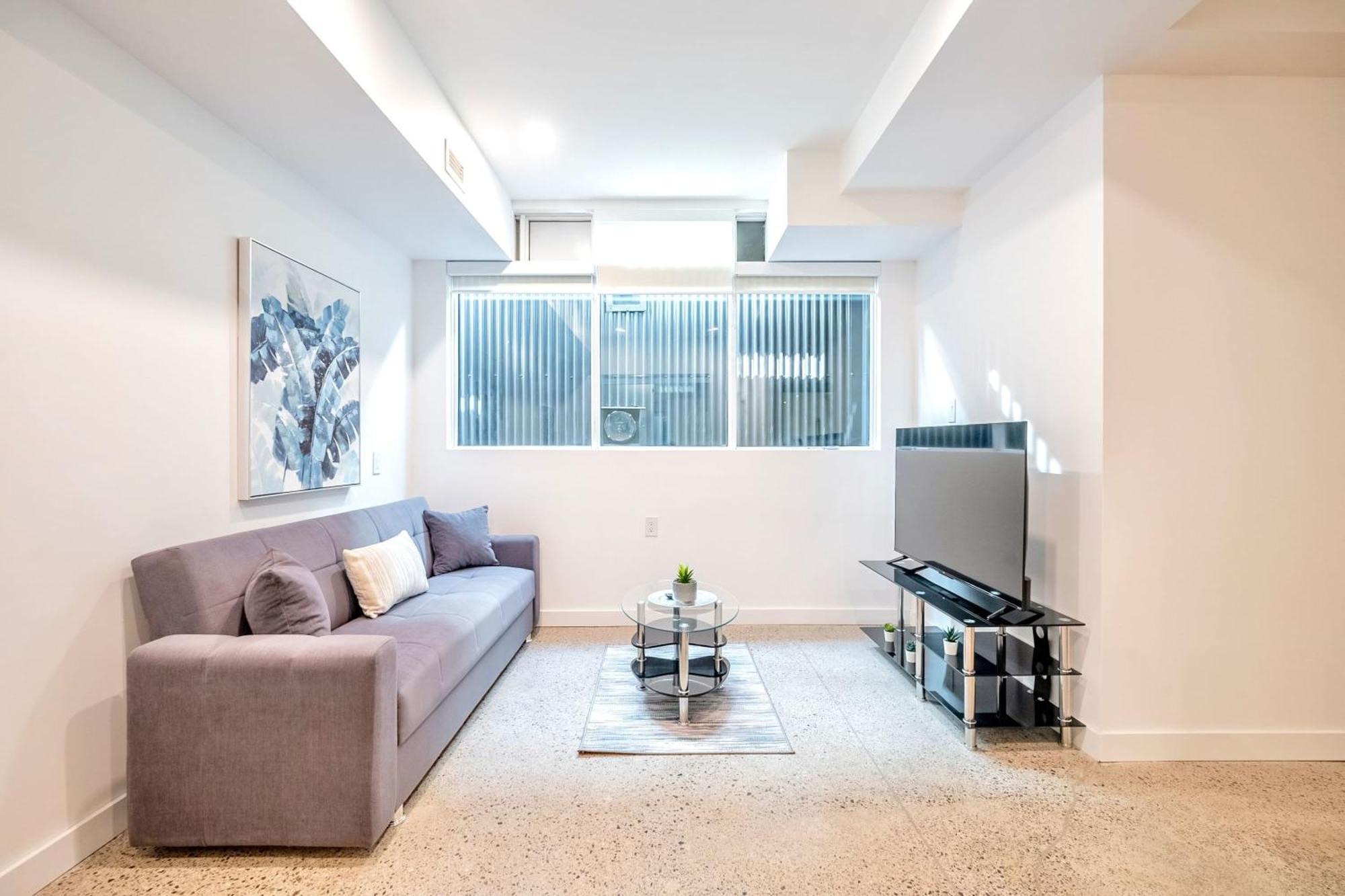 Apartment Modern 2br - Regent Park Near Downtown *