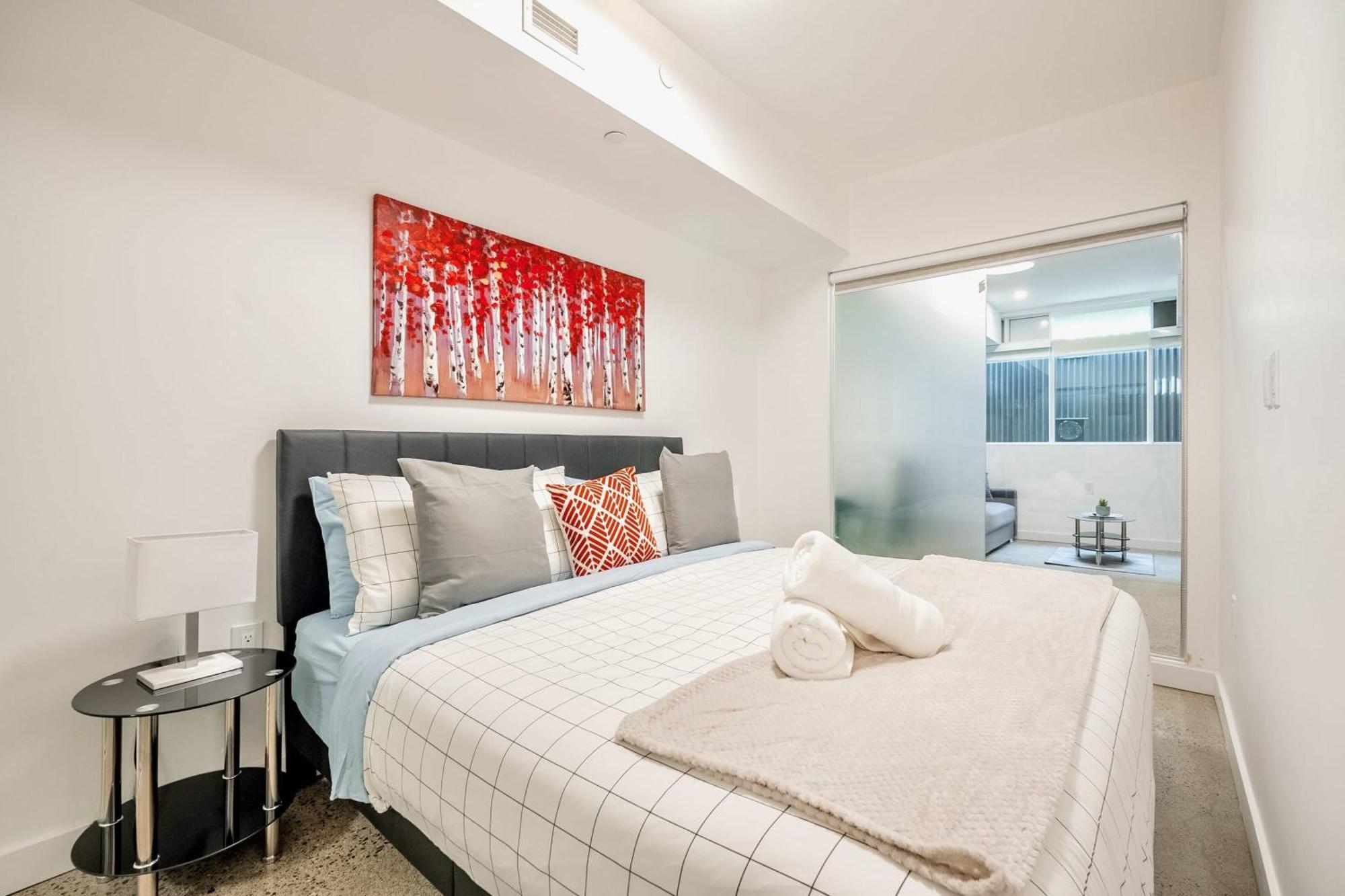Apartment Modern 2br - Regent Park Near Downtown *