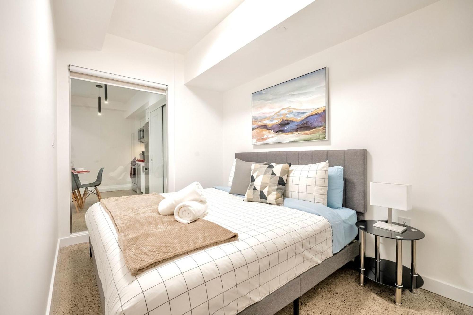 Modern 2br - Regent Park Near Downtown * Toronto
