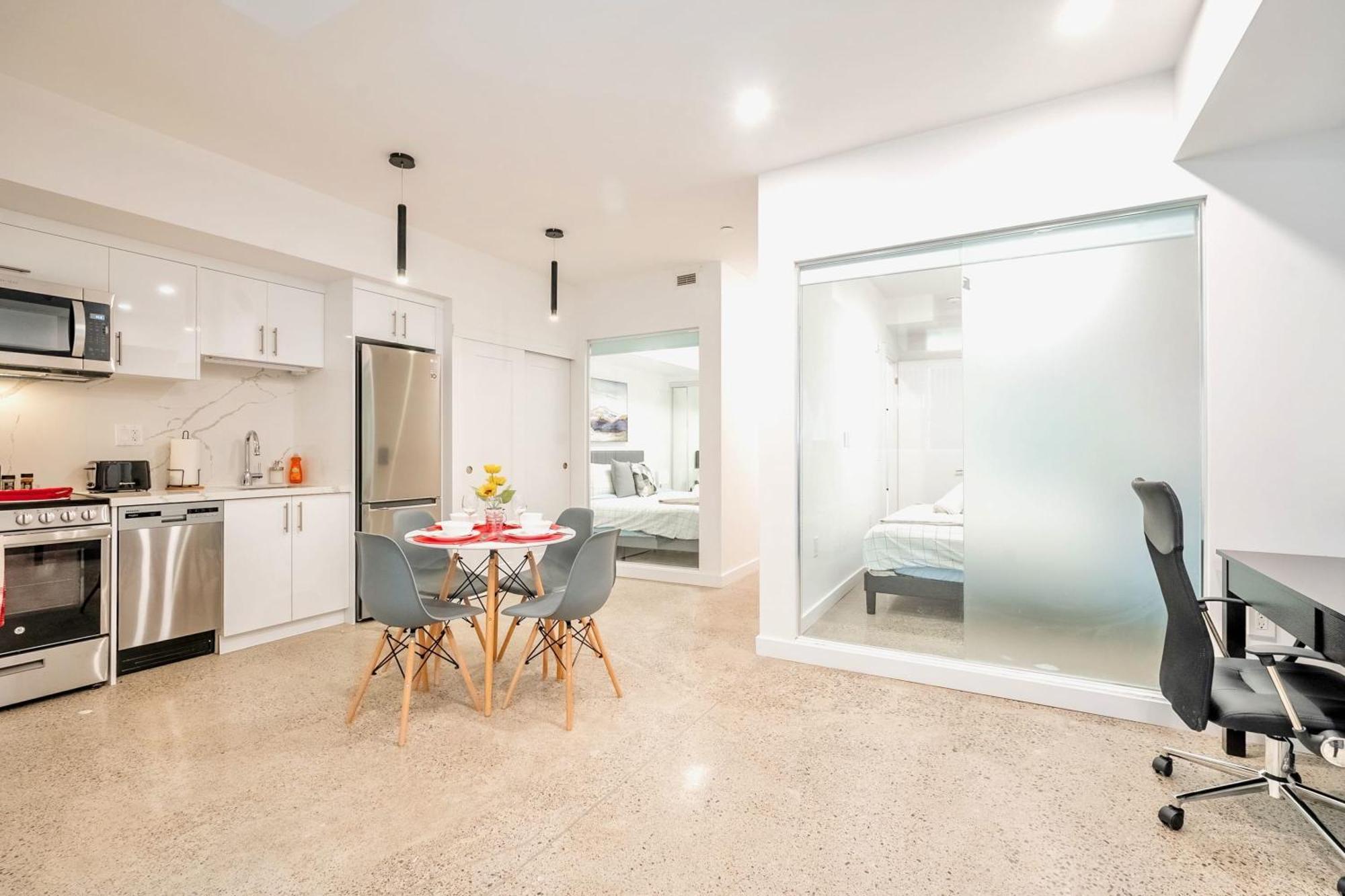 Apartment Modern 2br - Regent Park Near Downtown