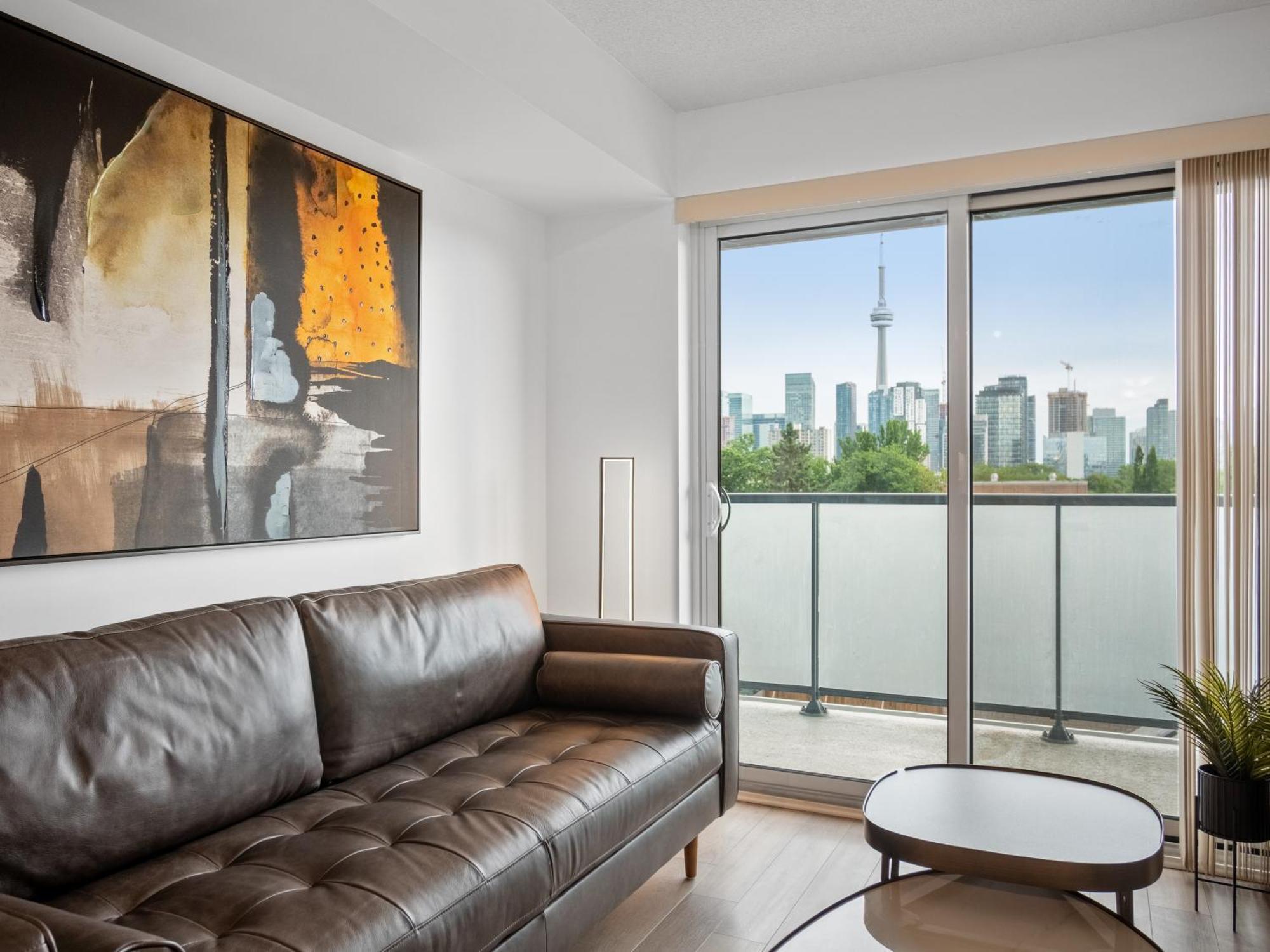 Sleek 1br & Office - Cn Tower, Skyline View Apartment *
