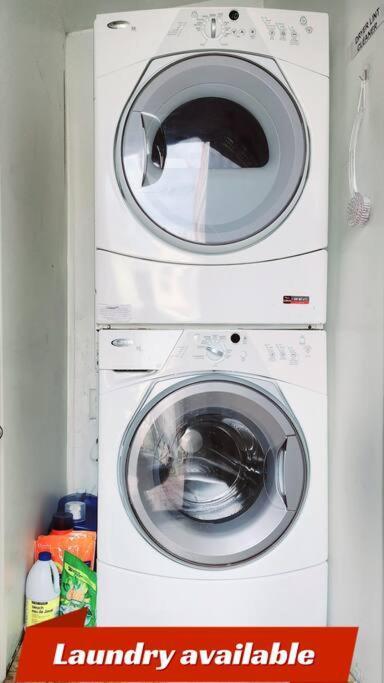 Quadruple Private With Netflix & Laundry, Balcony & Self Check-in *