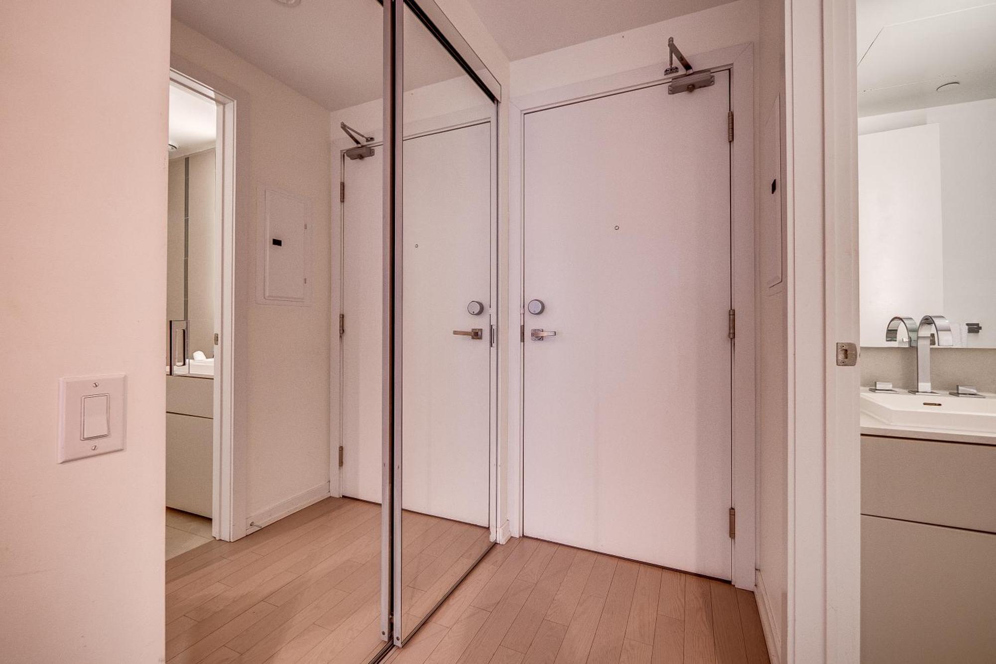 Apartment Modern On Peter St - City View Toronto