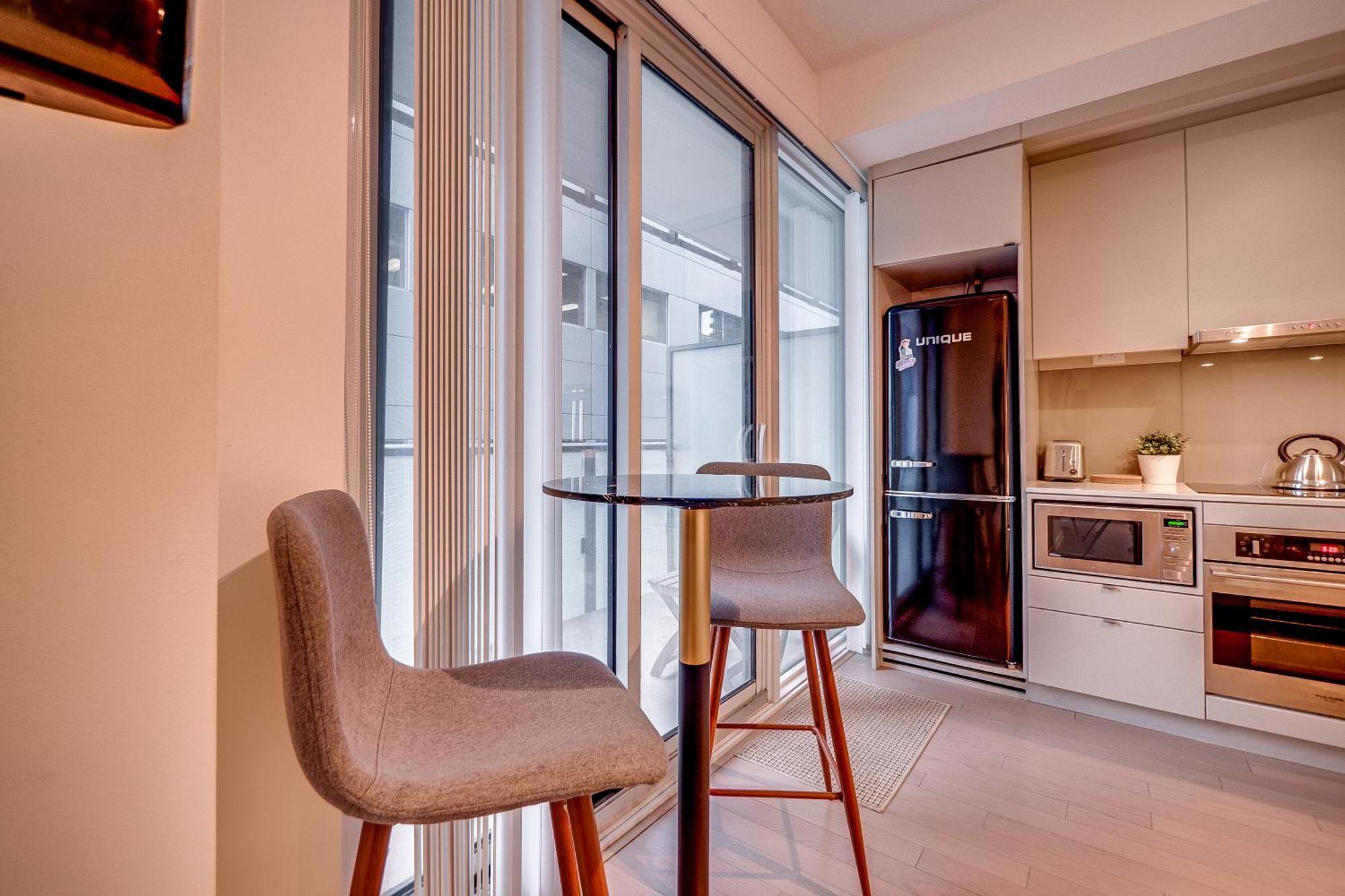 Modern On Peter St - City View *