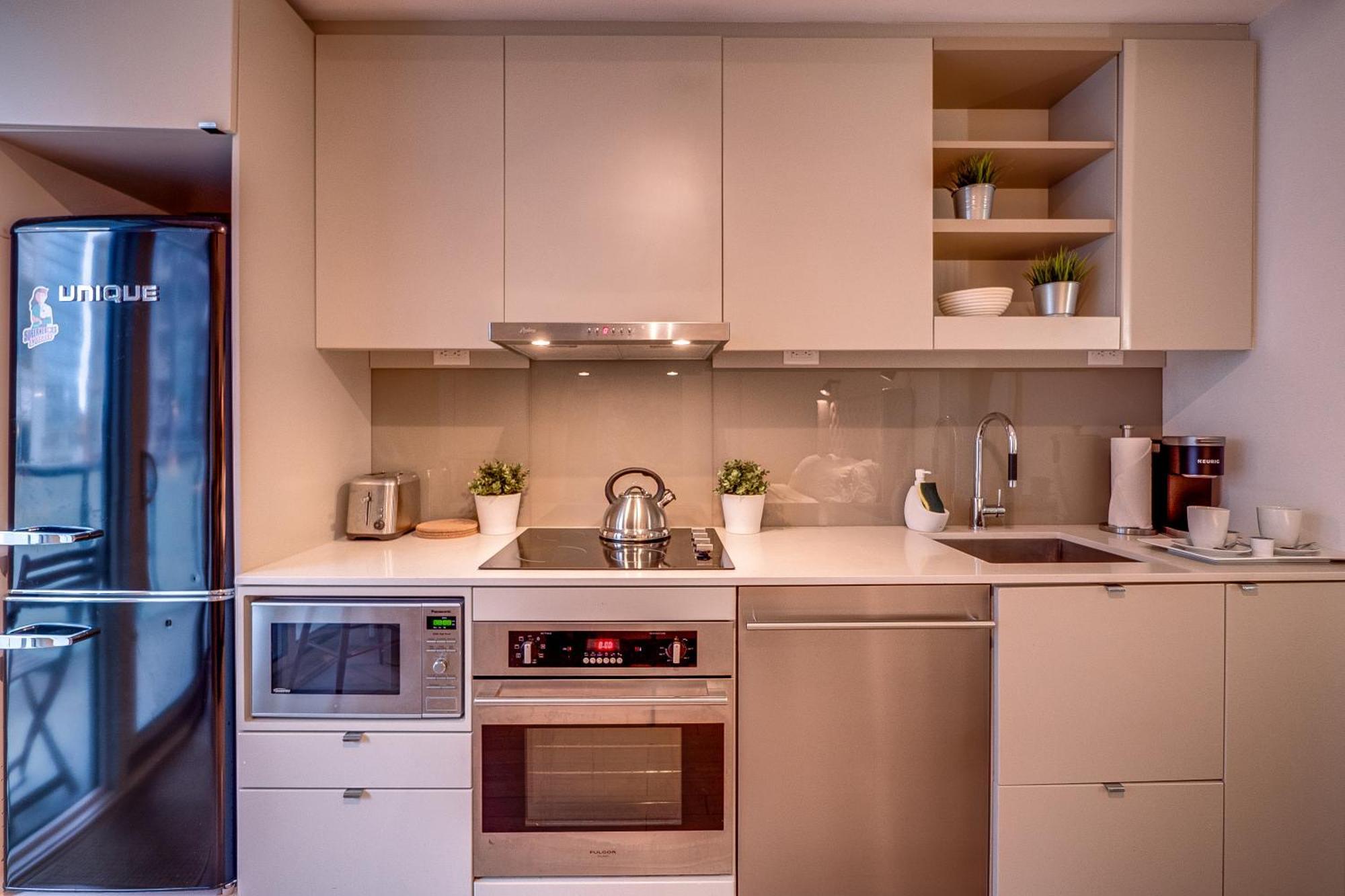 Apartment Modern On Peter St - City View
