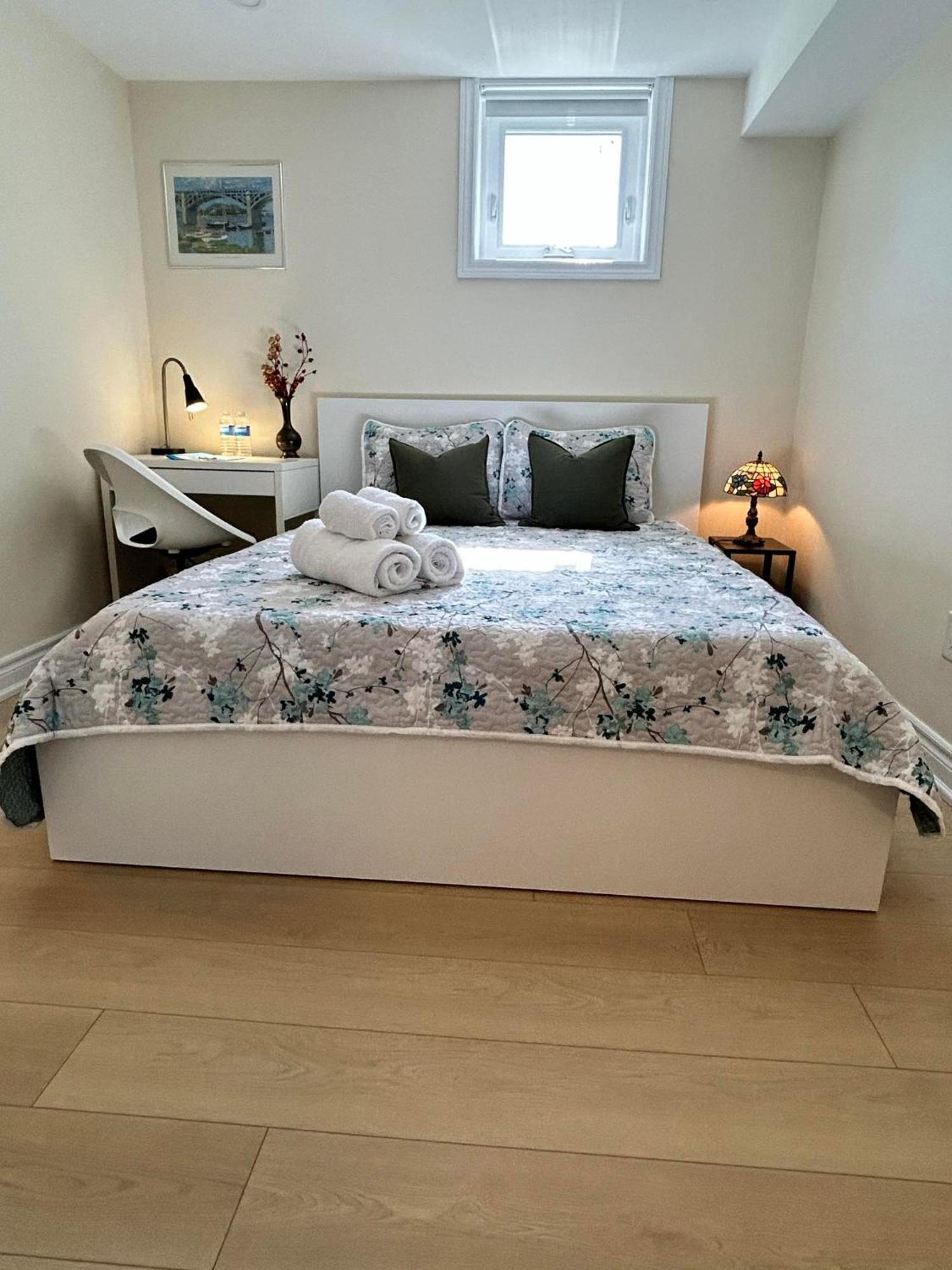 Homestay Brand New Lower With Exclusive Bathroom *