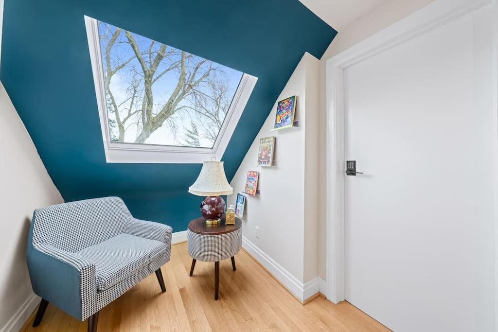 Retro Private Near Finch, Retro House, Wi-fi Homestay