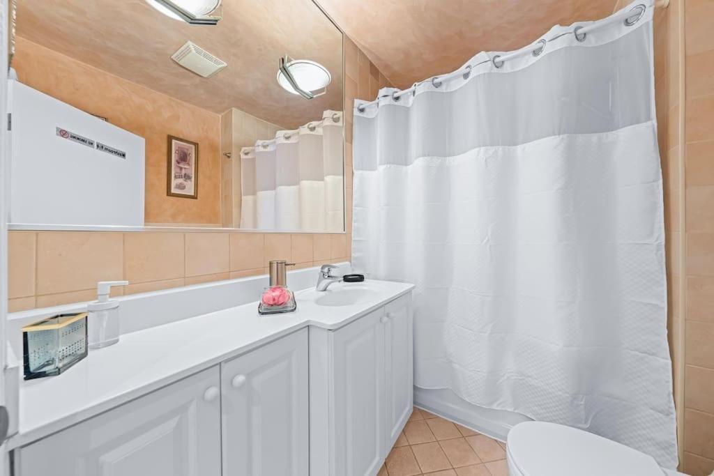 Retro Private Near Finch, Retro House, Wi-fi *