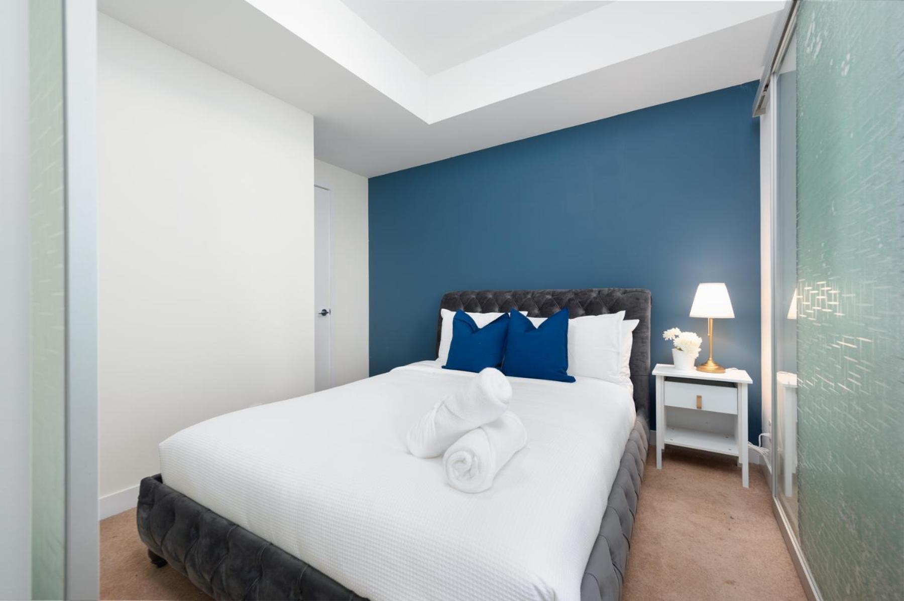Downtown 4 *
