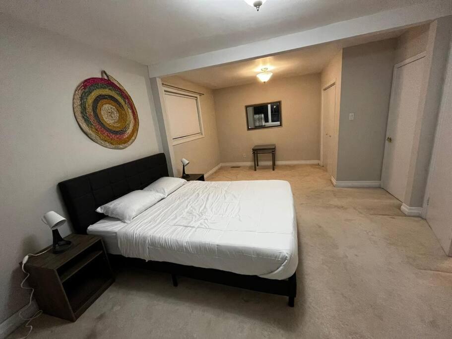 Urban Oasis-spacious Retreat Apartment