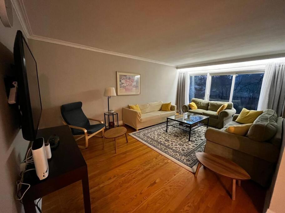 Urban Oasis-spacious Retreat Apartment
