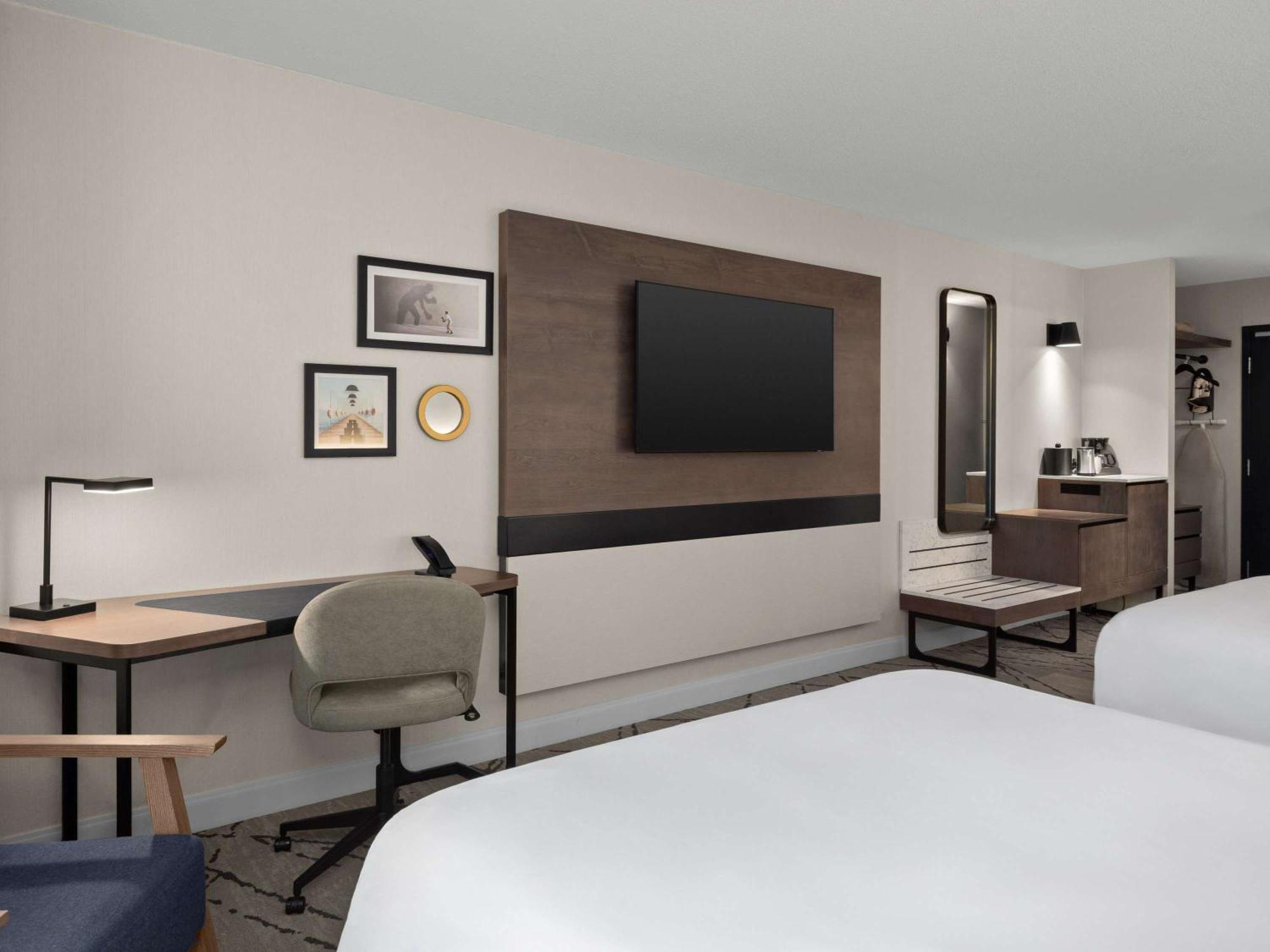 The Novotel Centre 4* Toronto