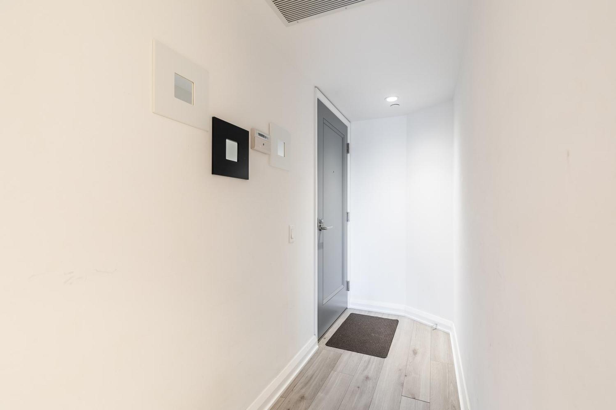 Apartment Yorkville Plaza Express