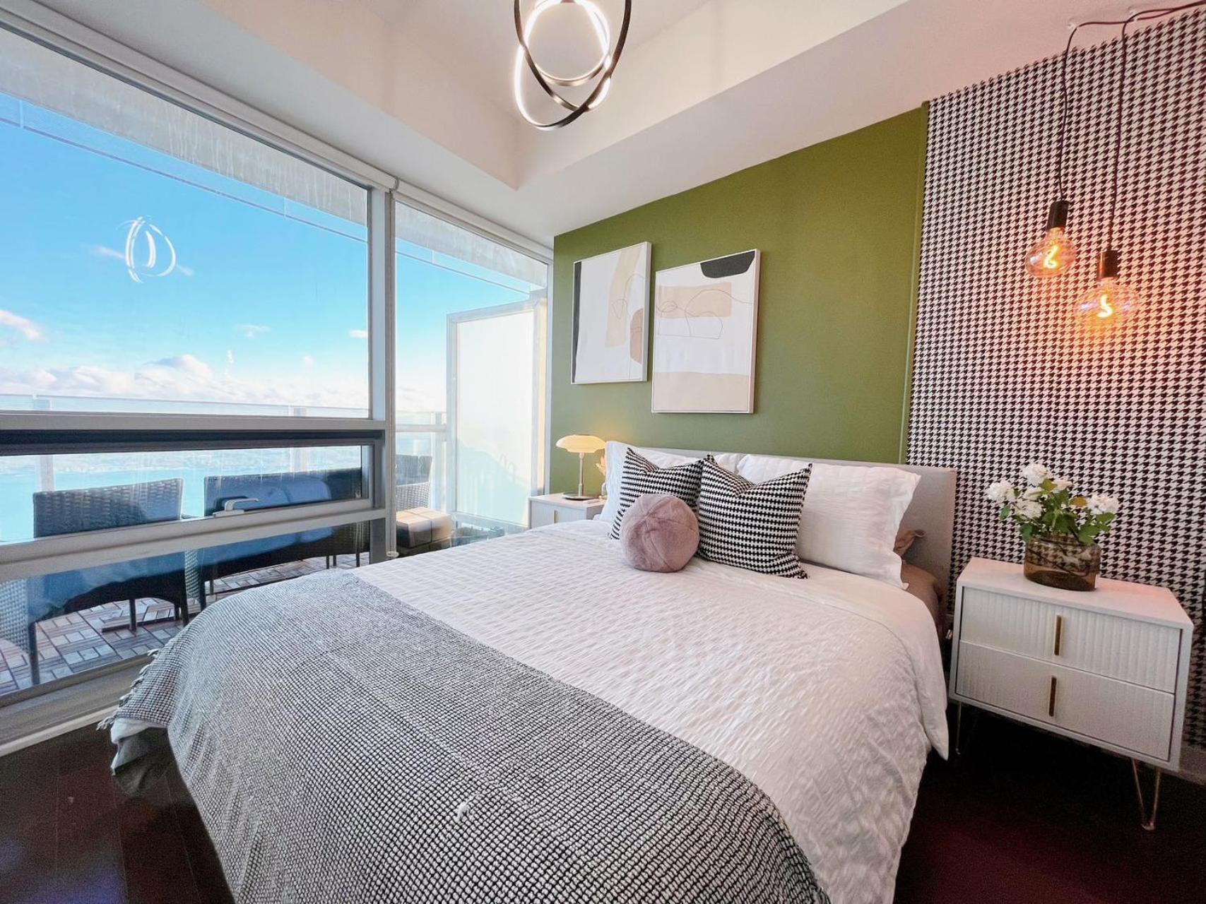 Skytree Modern Apartment Toronto