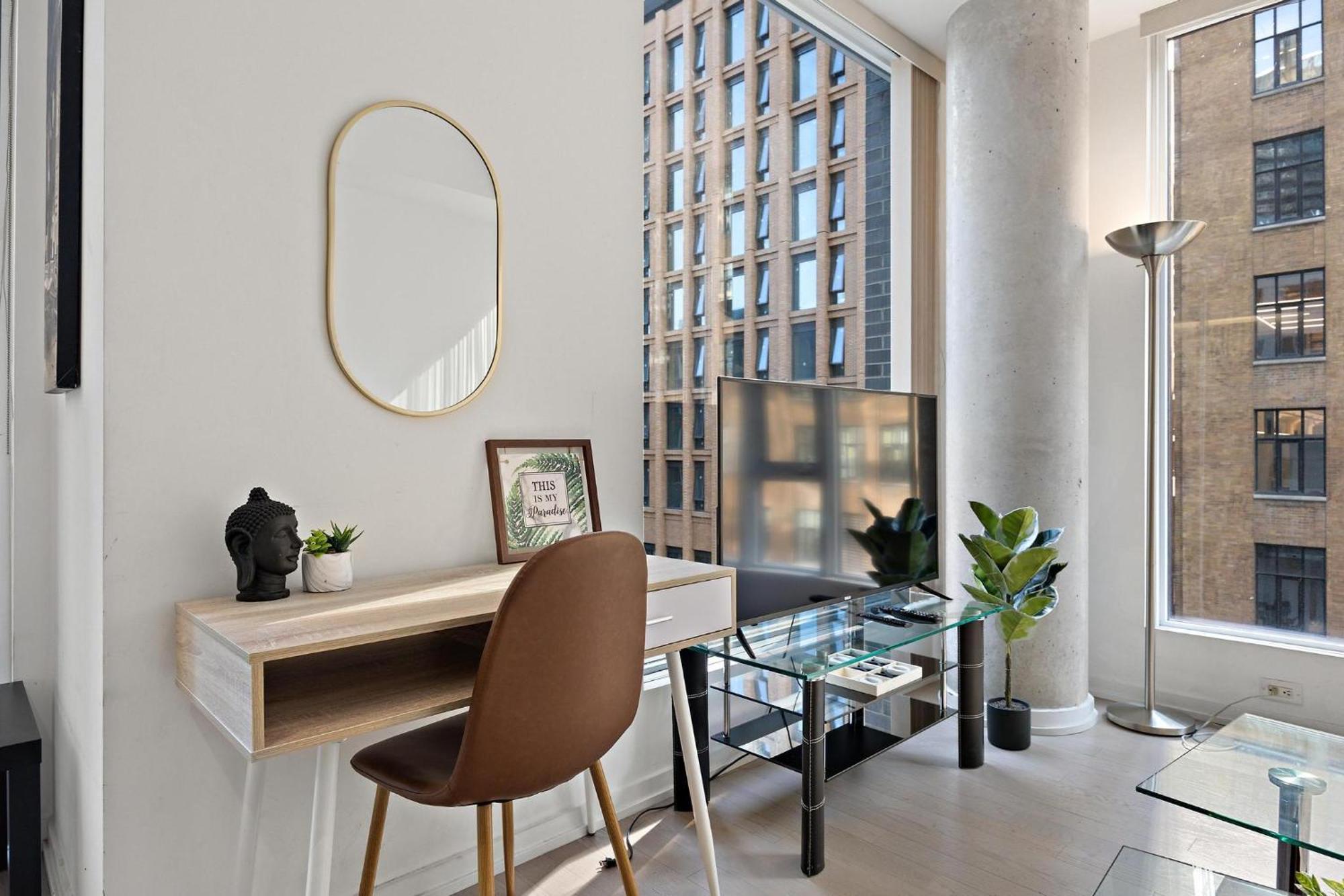 Downtown Apartment *